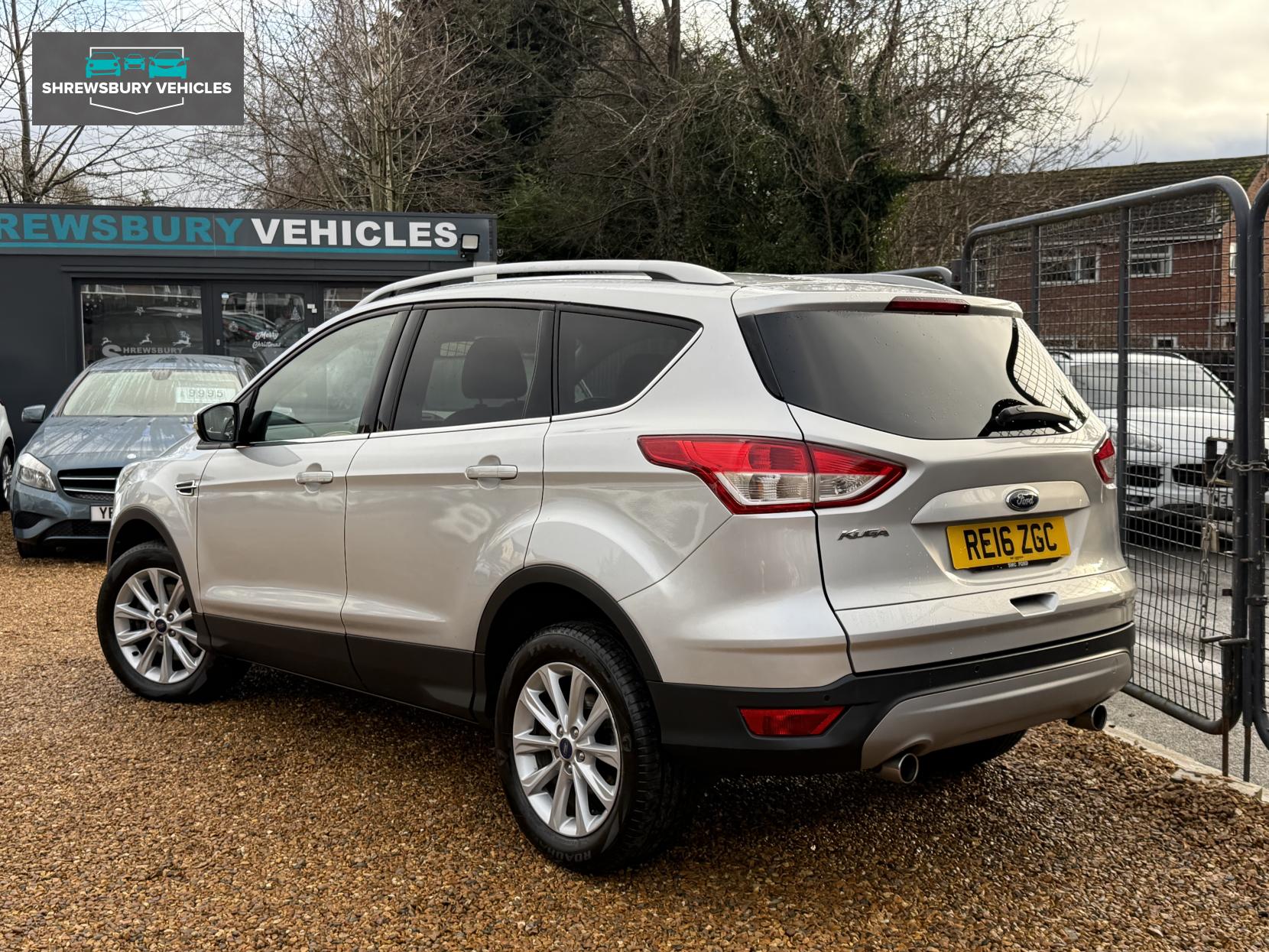 Ford Kuga 2.0 TDCi Titanium SUV 5dr Diesel Manual 2WD Euro 6 (s/s) (150 ps)