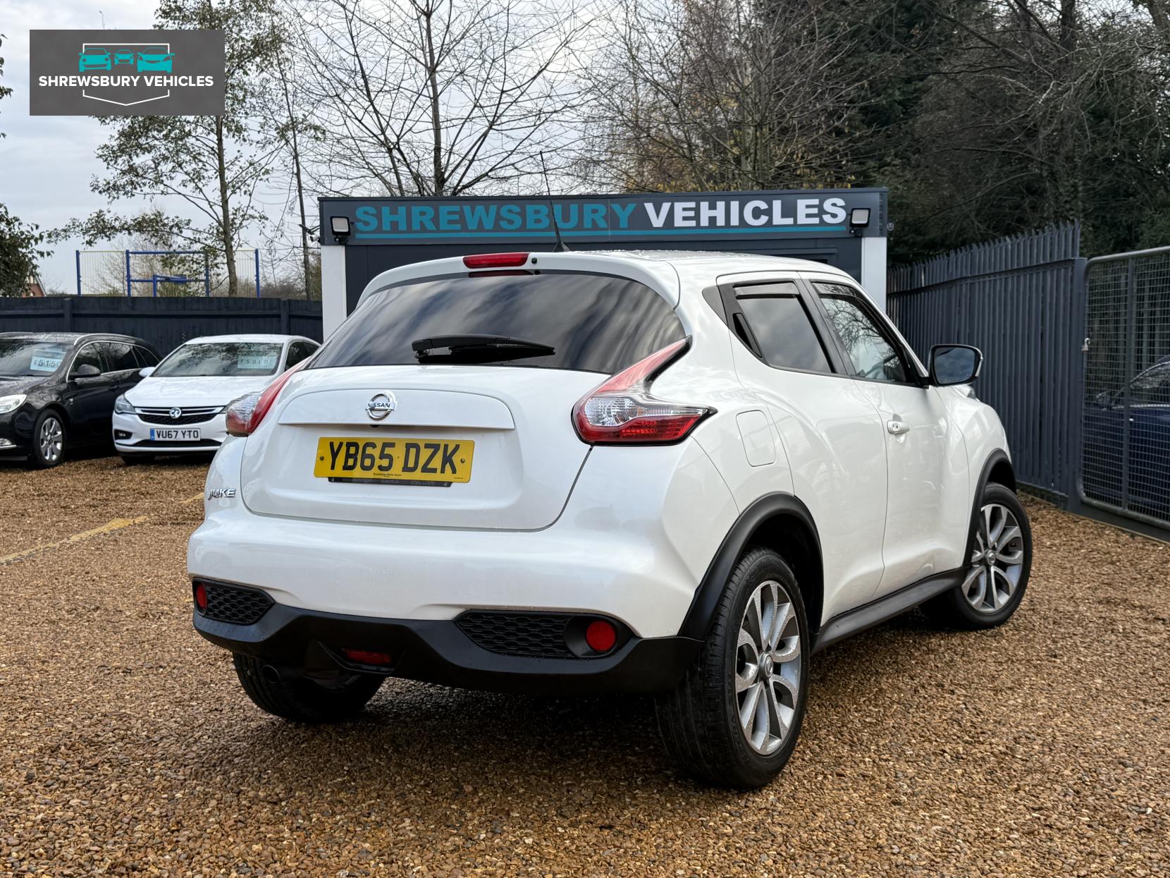 Nissan Juke 1.2 DIG-T N-Connecta SUV 5dr Petrol Manual Euro 6 (s/s) (115 ps)