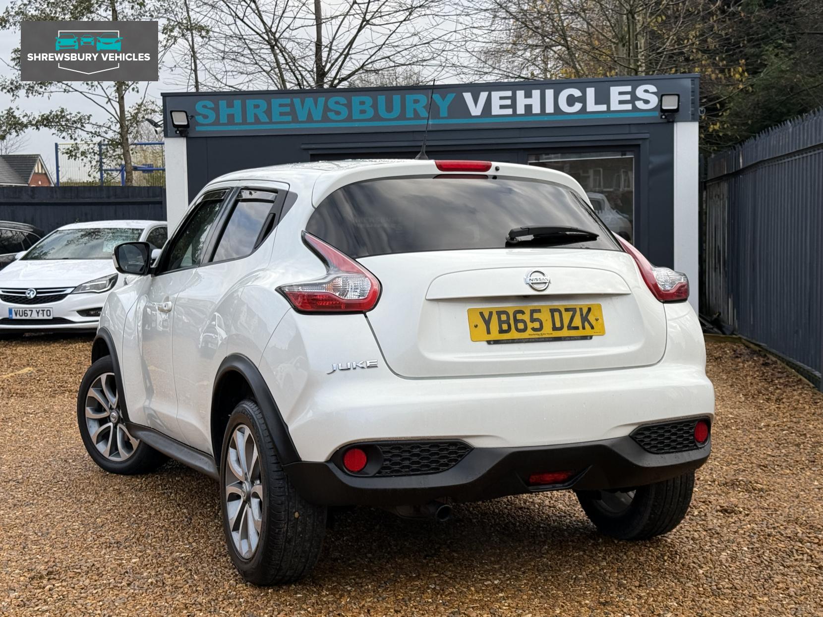 Nissan Juke 1.2 DIG-T N-Connecta SUV 5dr Petrol Manual Euro 6 (s/s) (115 ps)