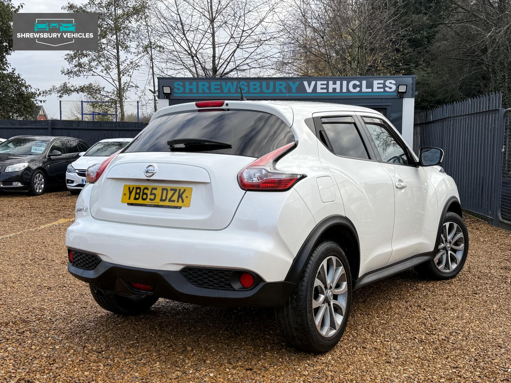 Nissan Juke 1.2 DIG-T N-Connecta SUV 5dr Petrol Manual Euro 6 (s/s) (115 ps)