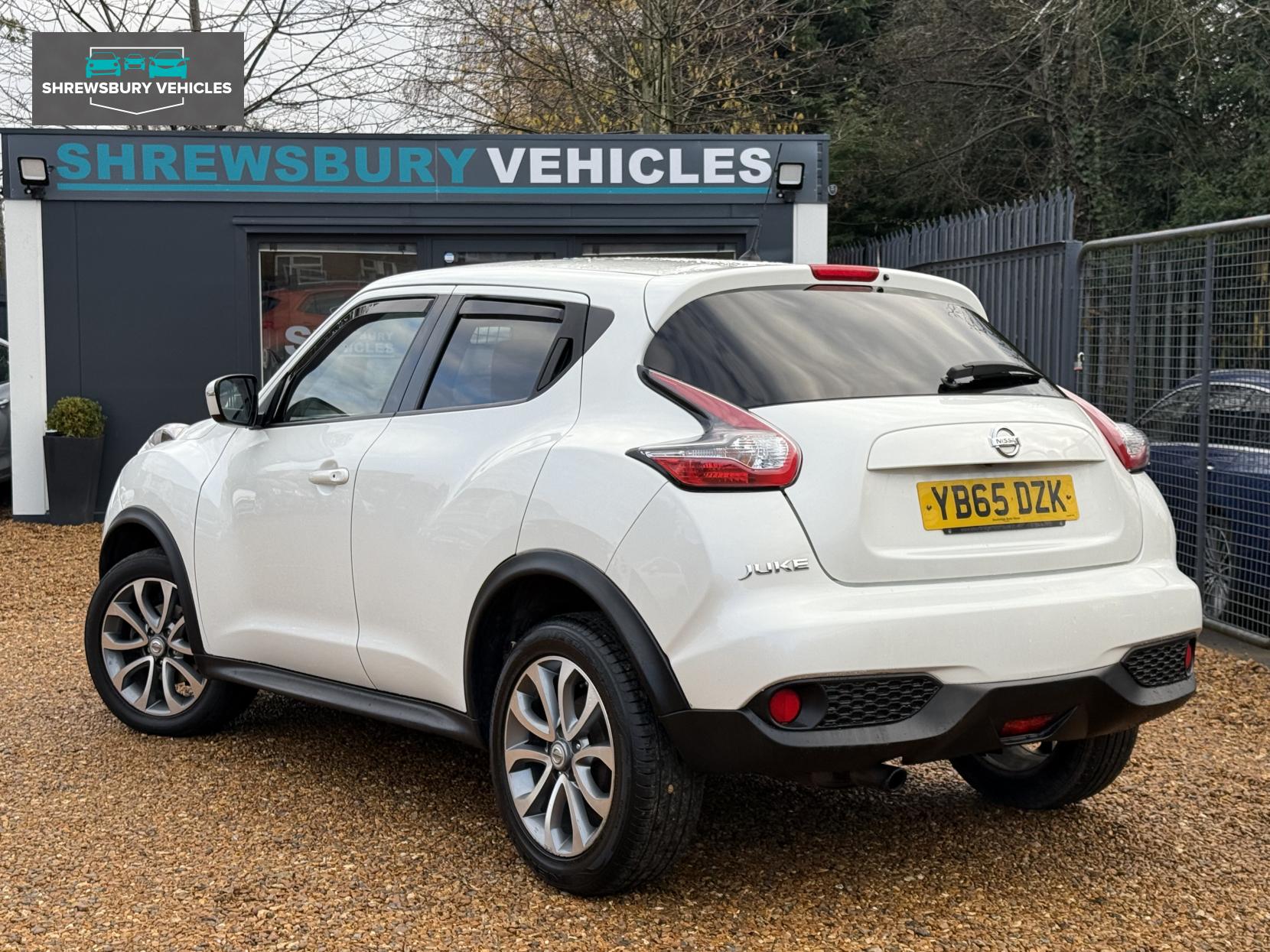 Nissan Juke 1.2 DIG-T N-Connecta SUV 5dr Petrol Manual Euro 6 (s/s) (115 ps)