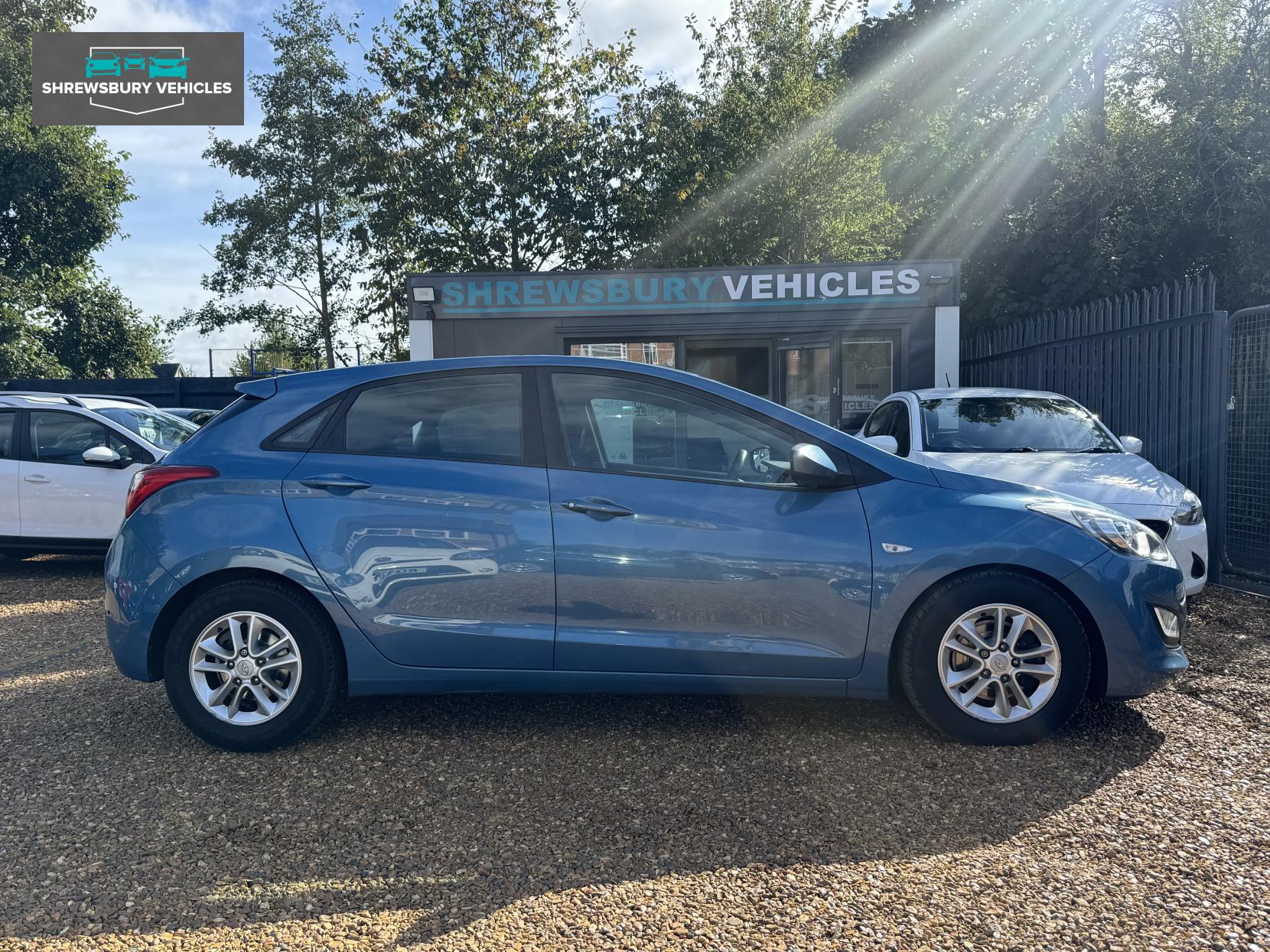 Hyundai i30 1.6 CRDi Blue Drive Active Hatchback 5dr Diesel Manual Euro 5 (s/s) (110 ps)