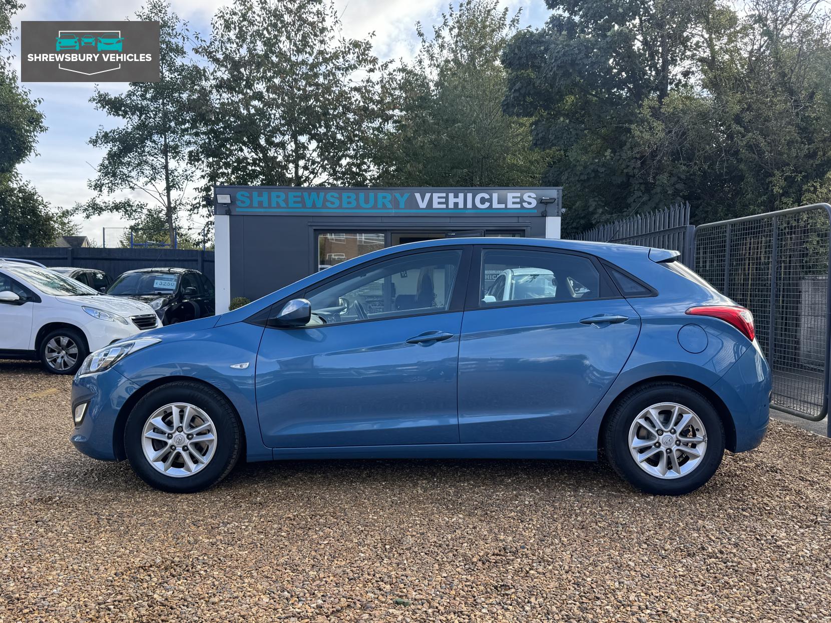 Hyundai i30 1.6 CRDi Blue Drive Active Hatchback 5dr Diesel Manual Euro 5 (s/s) (110 ps)