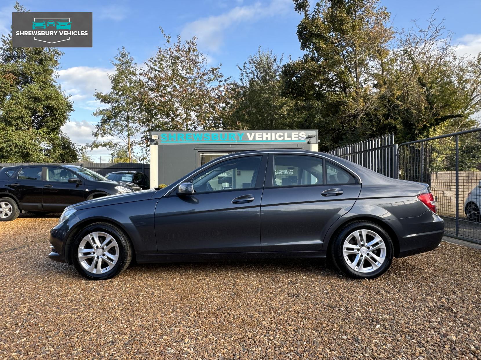 Mercedes-Benz C Class 2.1 C200 CDI Executive SE Saloon 4dr Diesel G-Tronic+ Euro 5 (s/s) (136 ps)