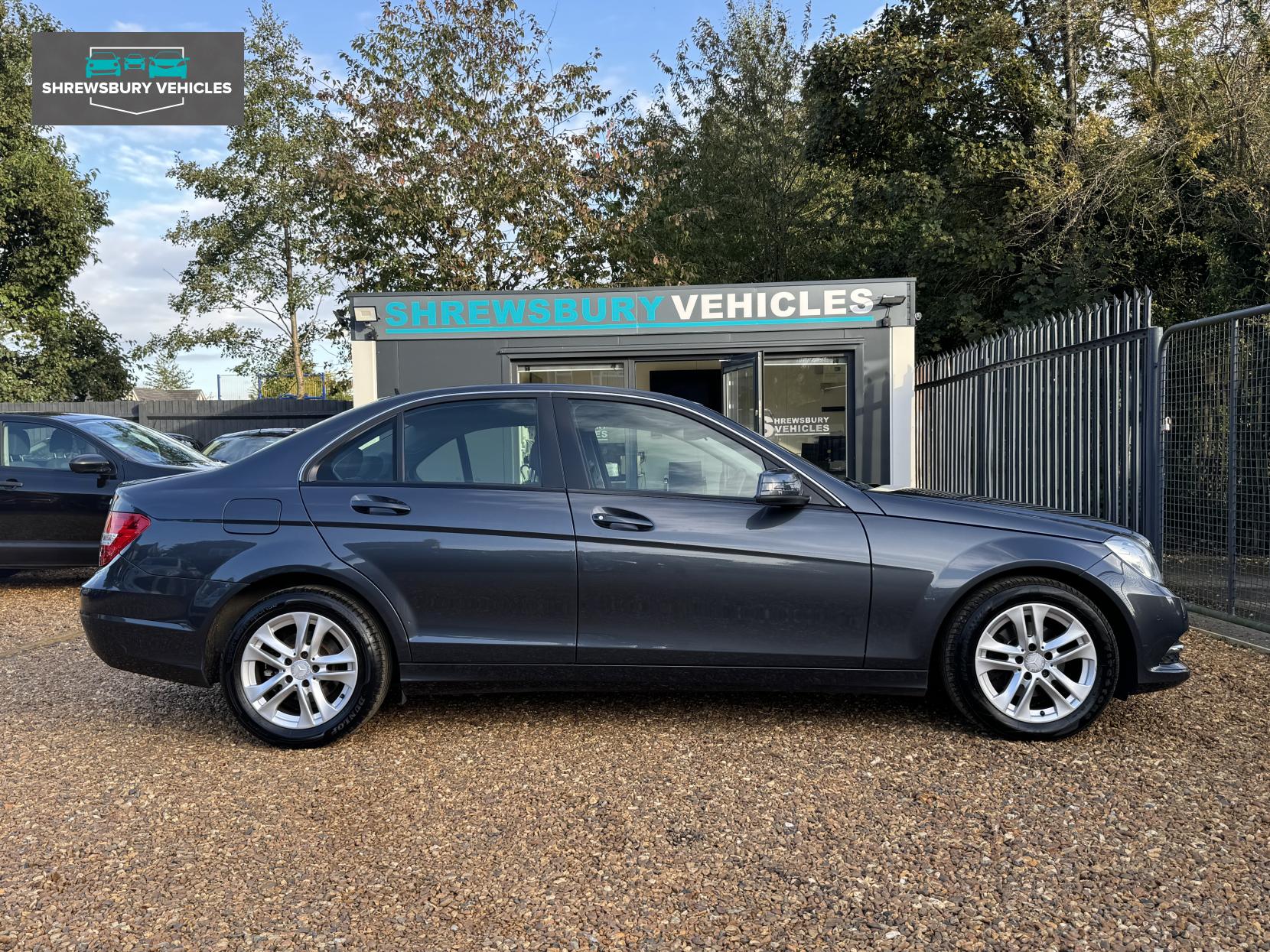 Mercedes-Benz C Class 2.1 C200 CDI Executive SE Saloon 4dr Diesel G-Tronic+ Euro 5 (s/s) (136 ps)