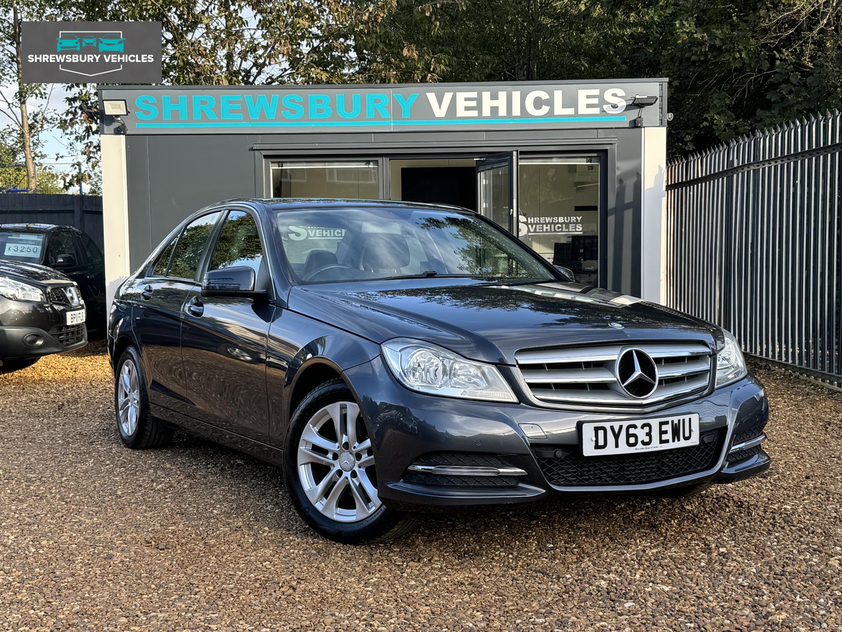 Mercedes-Benz C Class 2.1 C200 CDI Executive SE Saloon 4dr Diesel G-Tronic+ Euro 5 (s/s) (136 ps)