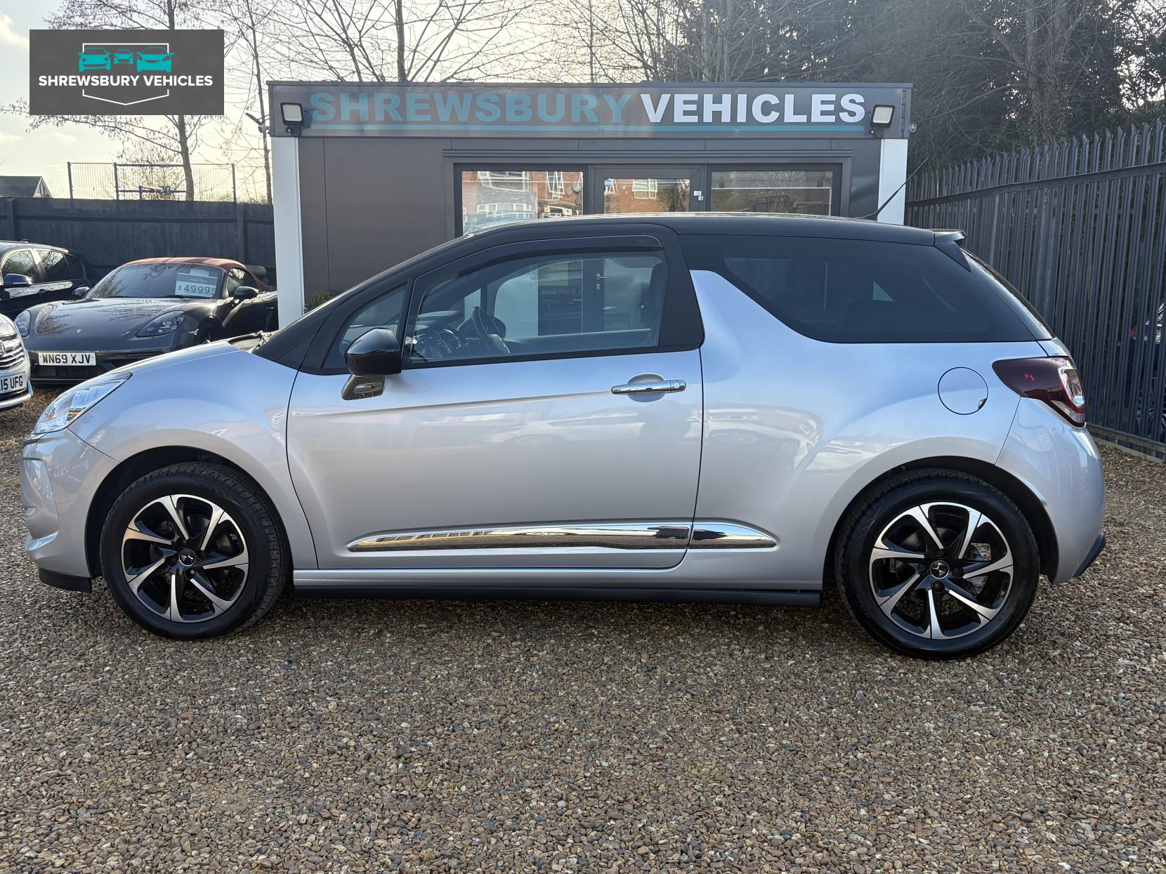 DS AUTOMOBILES DS 3 1.2 PureTech Elegance Hatchback 3dr Petrol Manual Euro 6 (s/s) (110 ps)