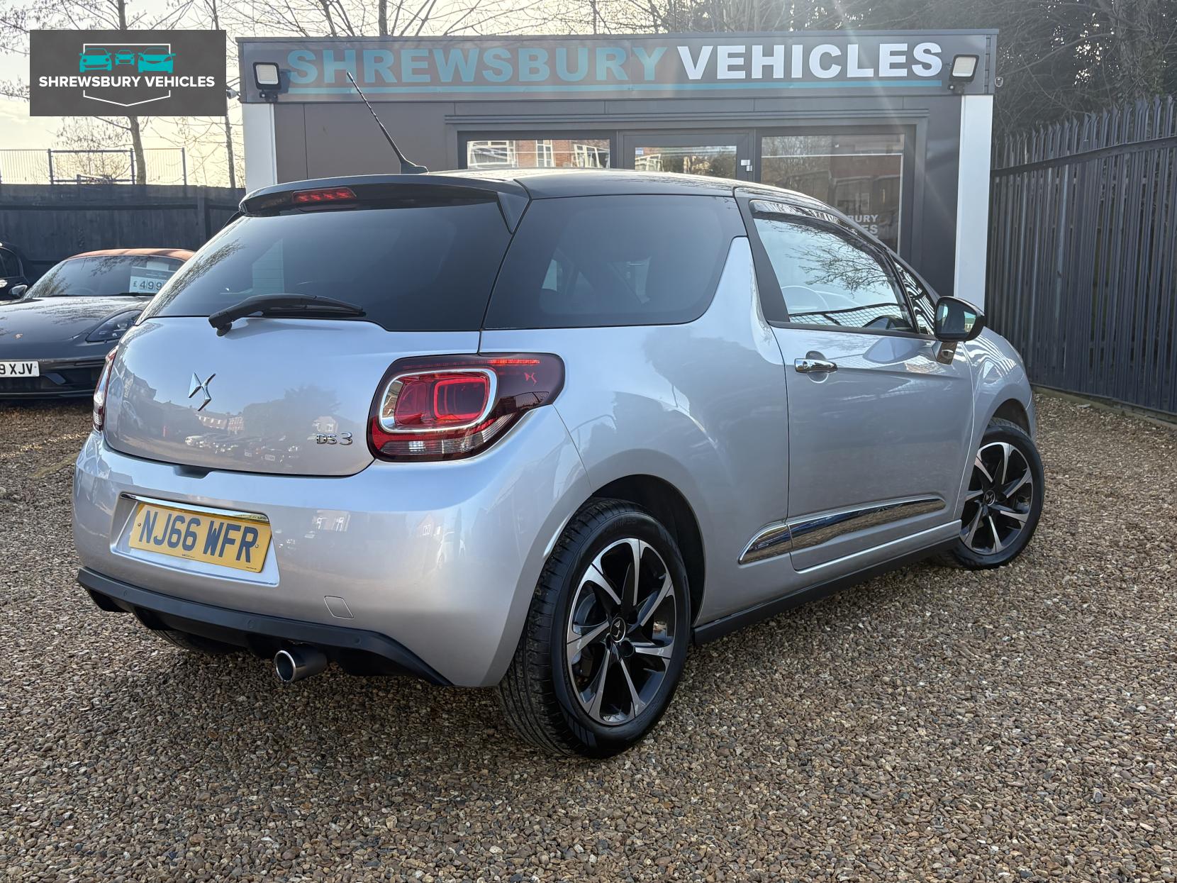 DS AUTOMOBILES DS 3 1.2 PureTech Elegance Hatchback 3dr Petrol Manual Euro 6 (s/s) (110 ps)