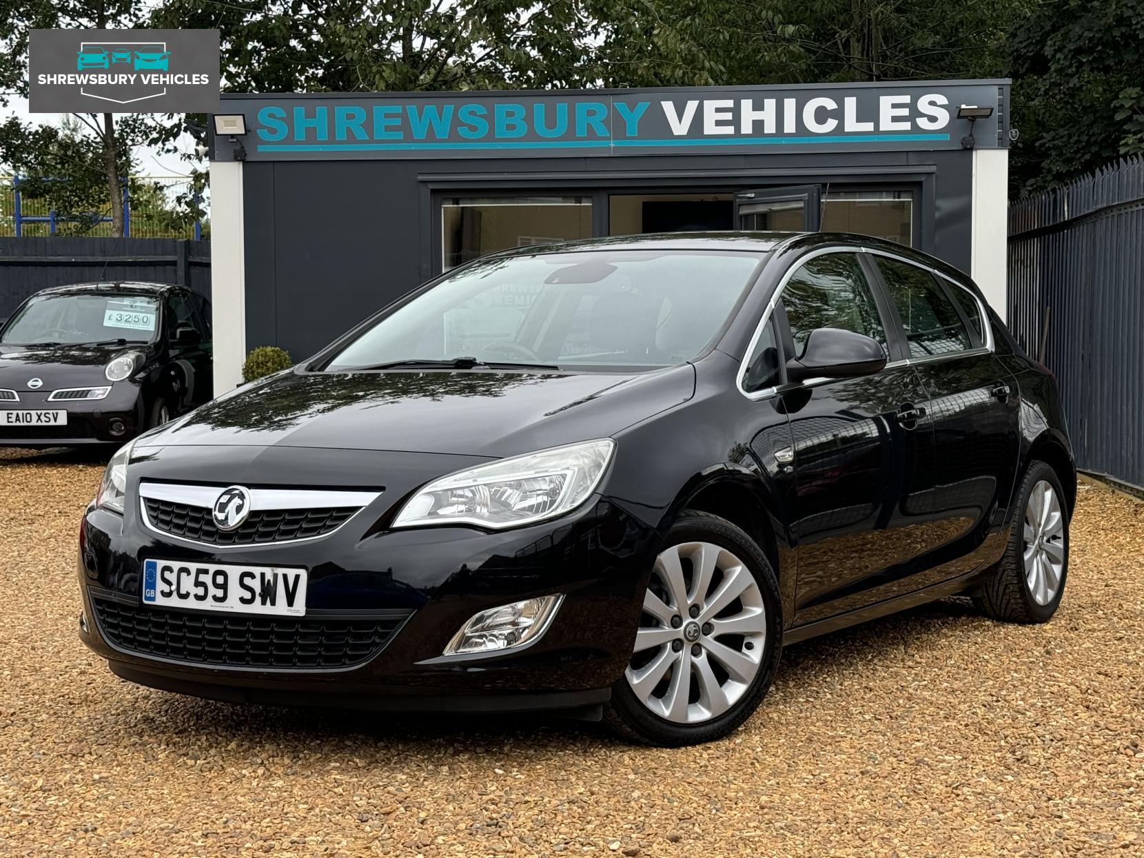 Vauxhall Astra 1.6 16v Elite Hatchback 5dr Petrol Manual Euro 5 (115 ps)