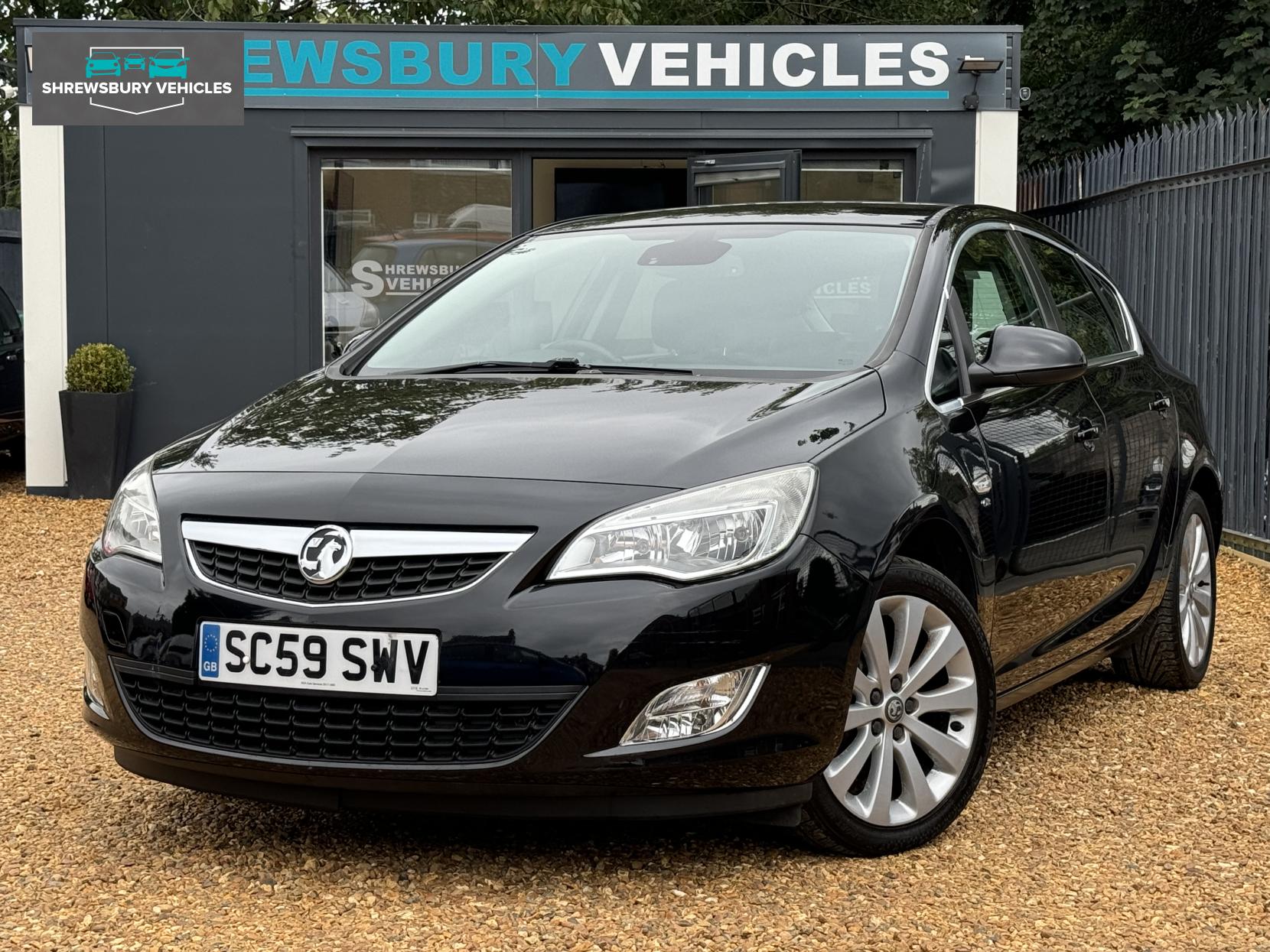 Vauxhall Astra 1.6 16v Elite Hatchback 5dr Petrol Manual Euro 5 (115 ps)