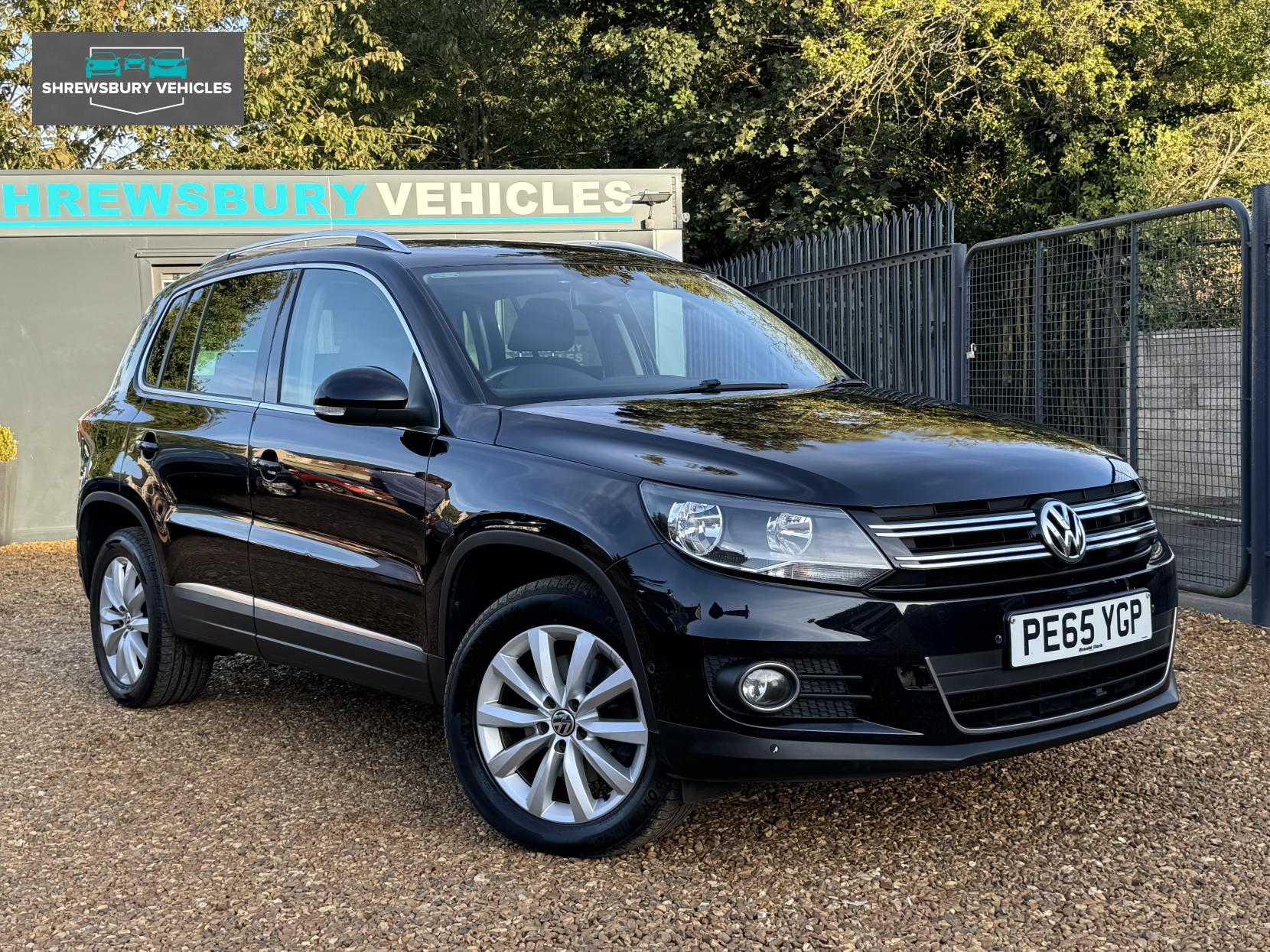 Volkswagen Tiguan 2.0 TDI BlueMotion Tech Match SUV 5dr Diesel Manual 4WD Euro 6 (s/s) (150 ps)