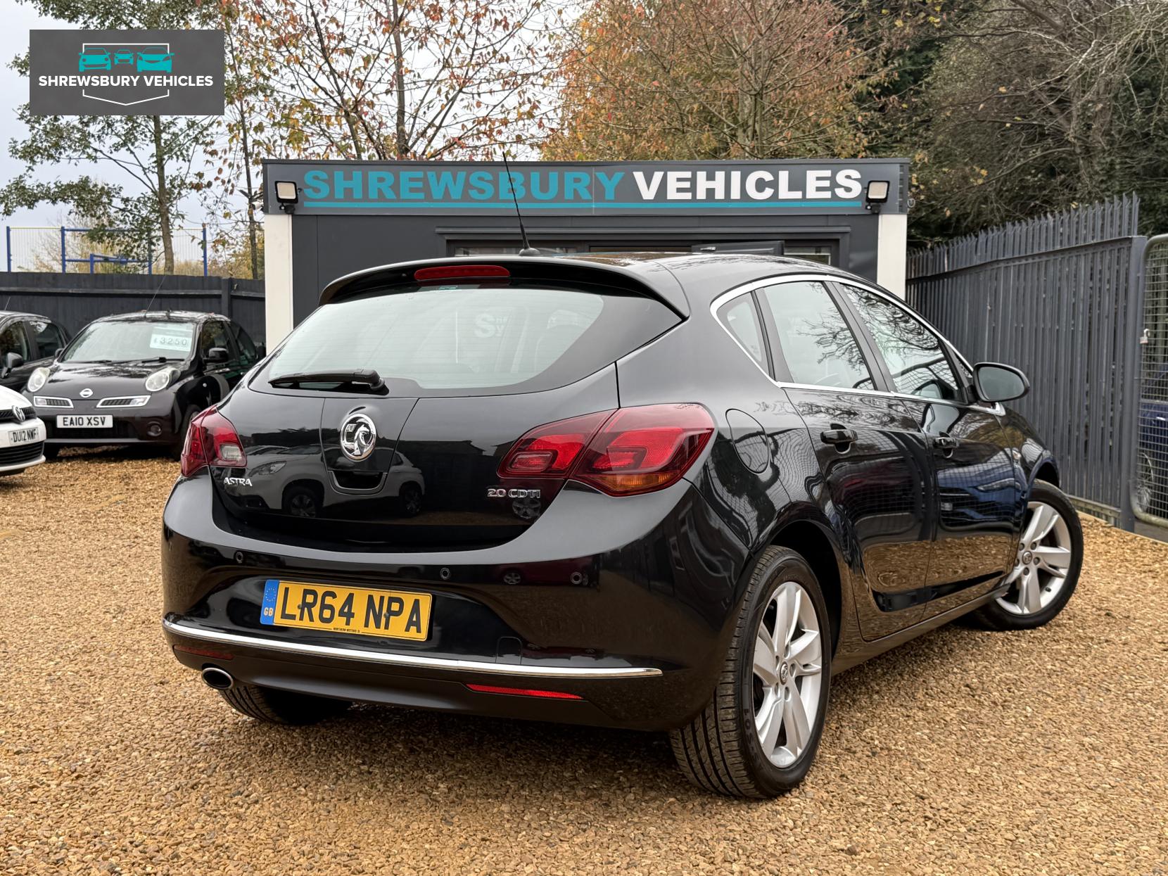 Vauxhall Astra 2.0 CDTi SRi Hatchback 5dr Diesel Auto Euro 5 (165 ps)