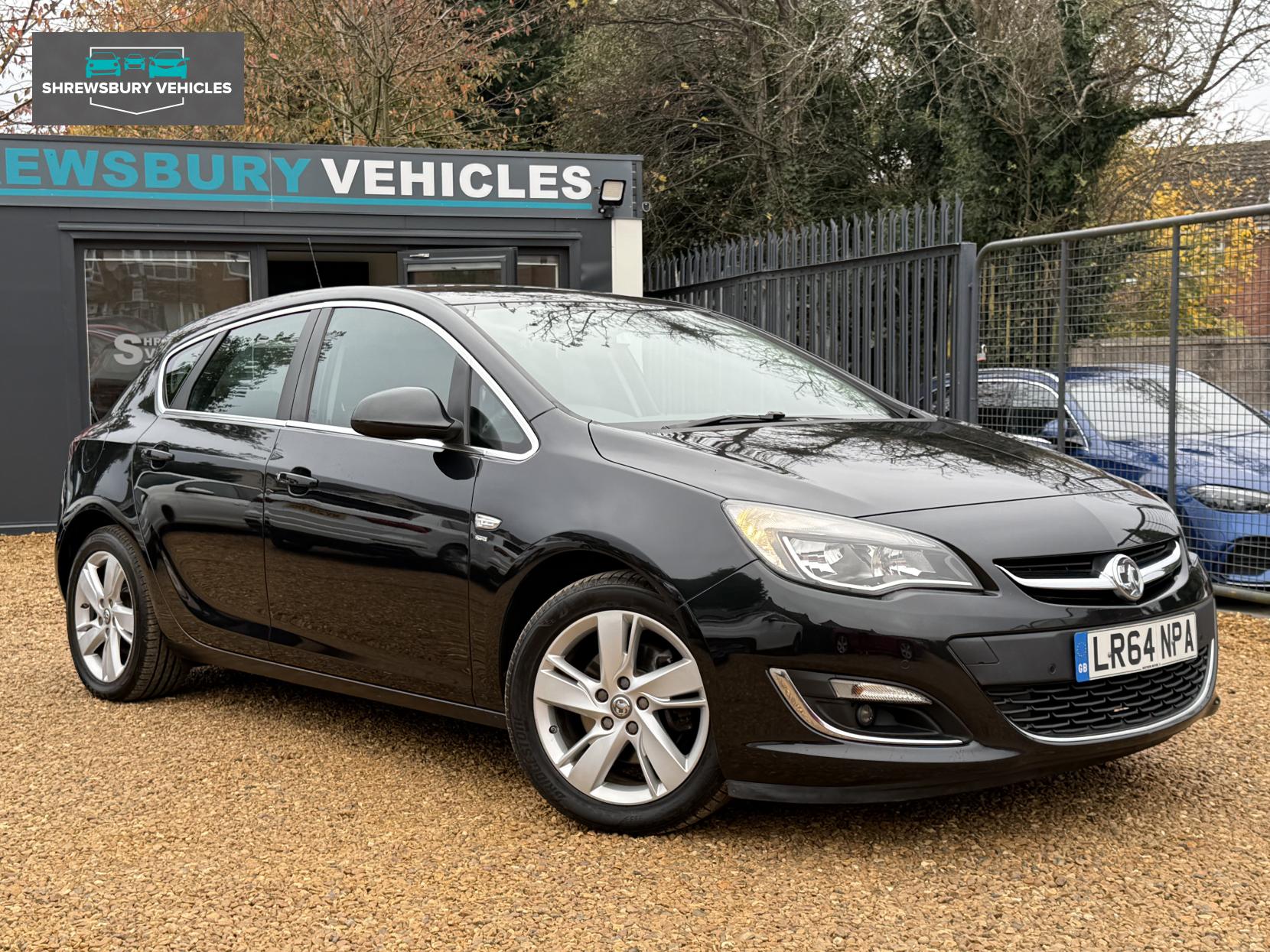 Vauxhall Astra 2.0 CDTi SRi Hatchback 5dr Diesel Auto Euro 5 (165 ps)