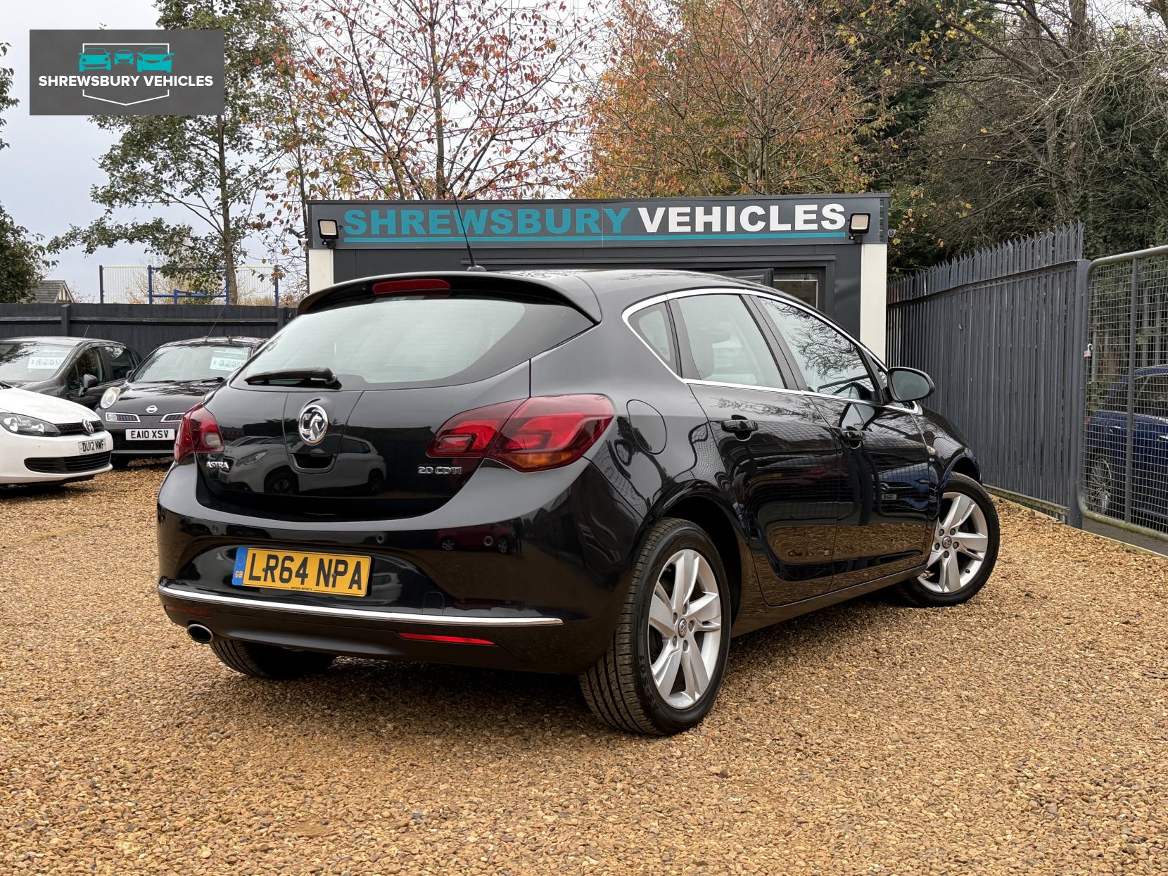 Vauxhall Astra 2.0 CDTi SRi Hatchback 5dr Diesel Auto Euro 5 (165 ps)