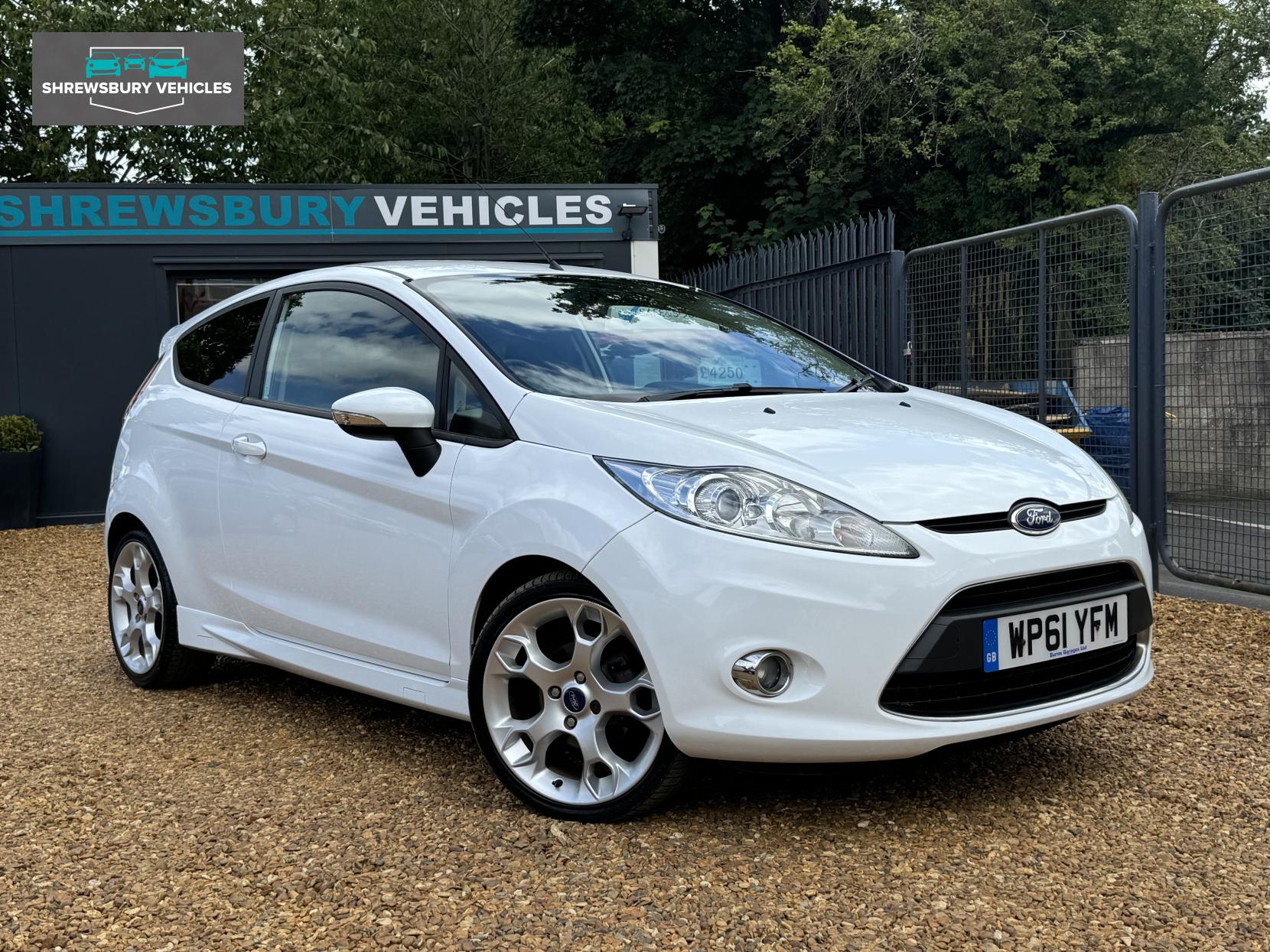 Ford Fiesta 1.6 Zetec S Hatchback 3dr Petrol Manual (134 g/km, 118 bhp)