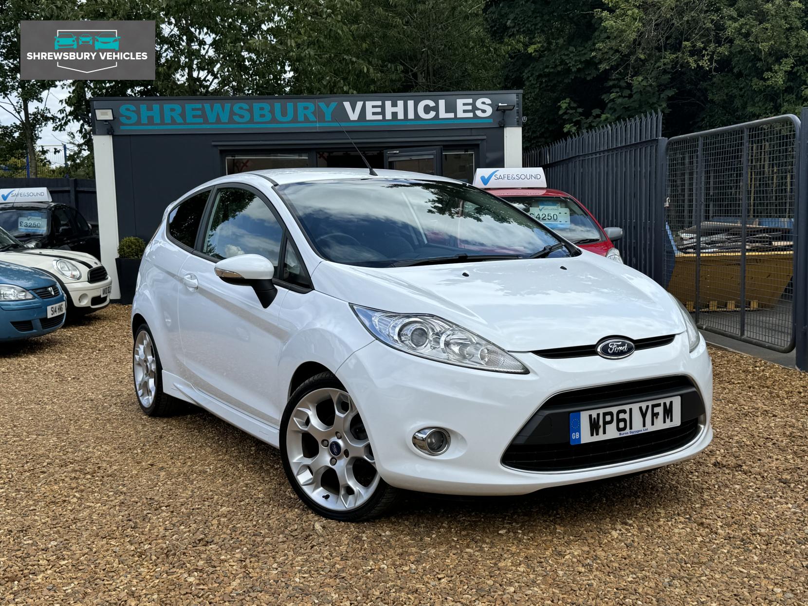 Ford Fiesta 1.6 Zetec S Hatchback 3dr Petrol Manual (134 g/km, 118 bhp)