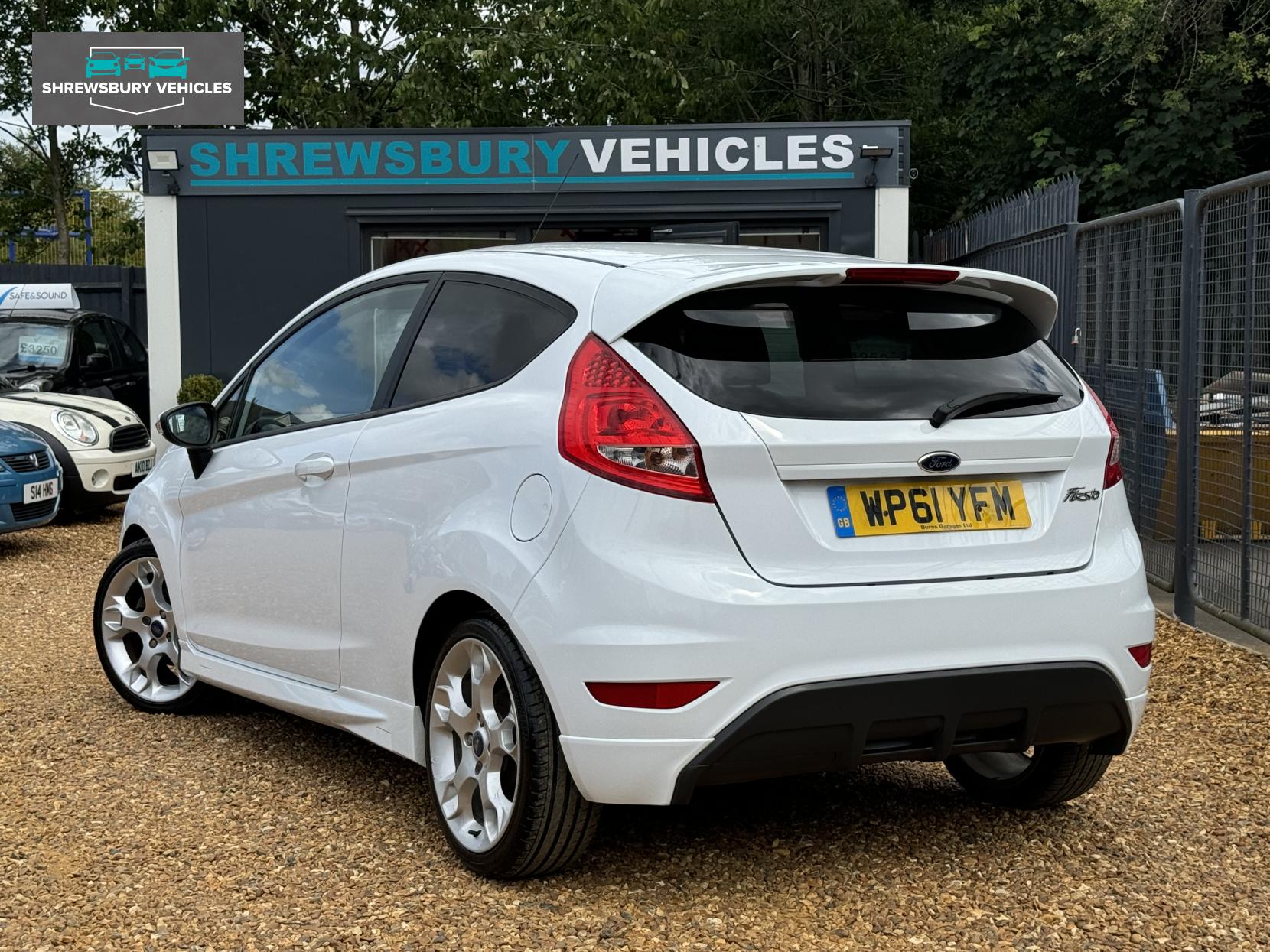 Ford Fiesta 1.6 Zetec S Hatchback 3dr Petrol Manual (134 g/km, 118 bhp)