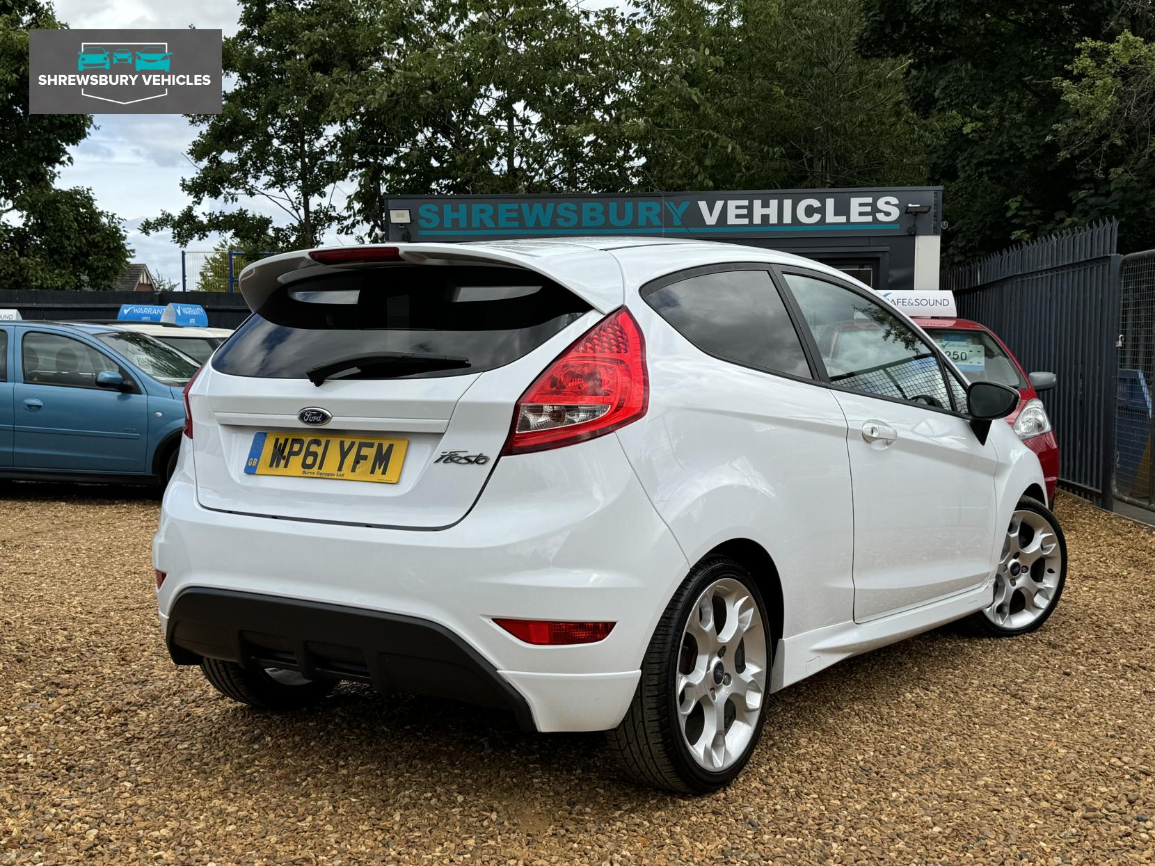 Ford Fiesta 1.6 Zetec S Hatchback 3dr Petrol Manual (134 g/km, 118 bhp)