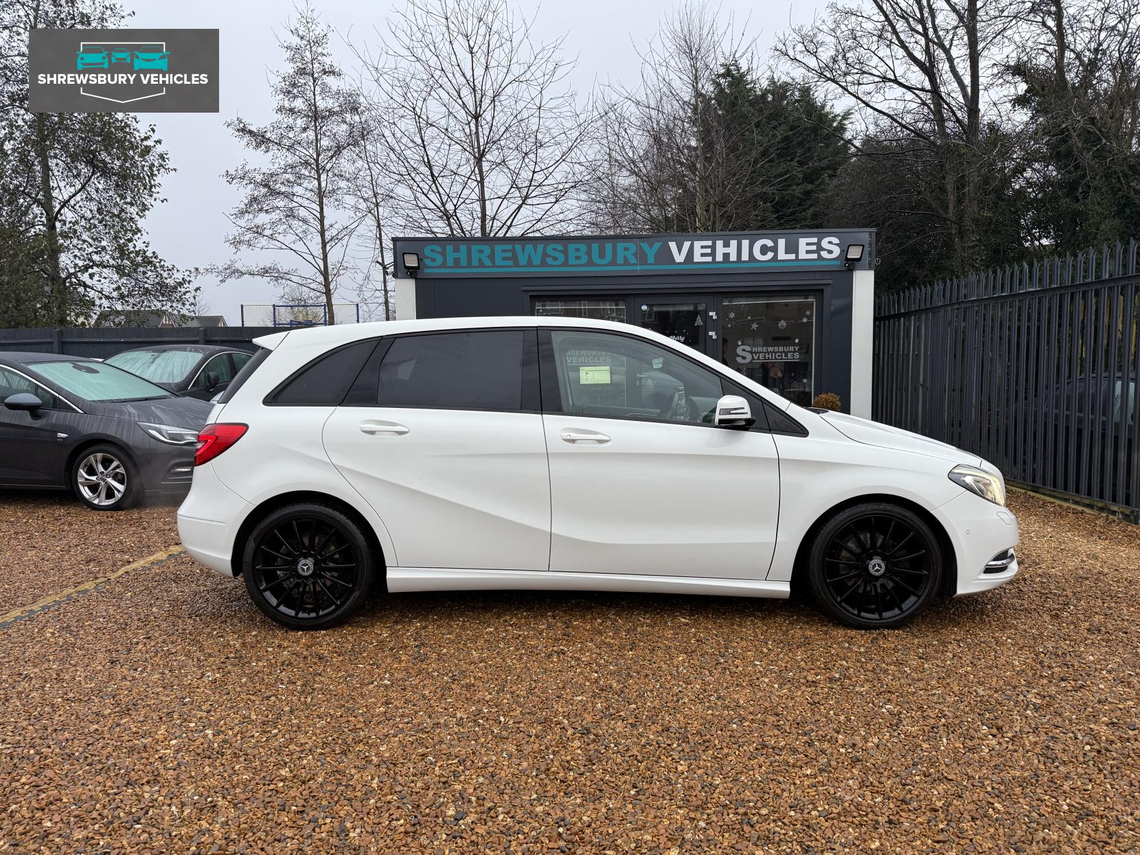 Mercedes-Benz B Class 1.6 B200 BlueEfficiency Sport MPV 5dr Petrol Manual Euro 5 (s/s) (156 ps)