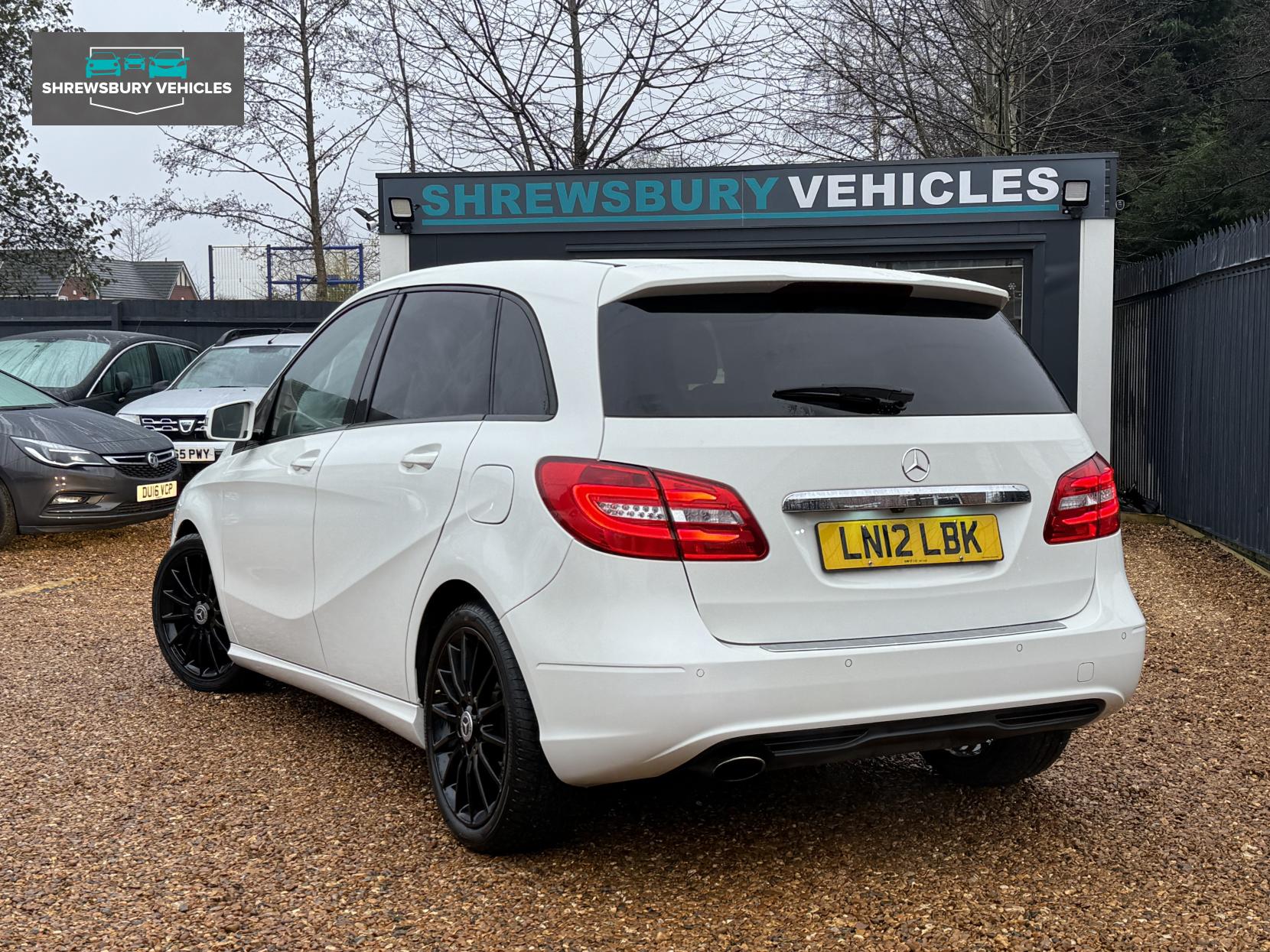 Mercedes-Benz B Class 1.6 B200 BlueEfficiency Sport MPV 5dr Petrol Manual Euro 5 (s/s) (156 ps)