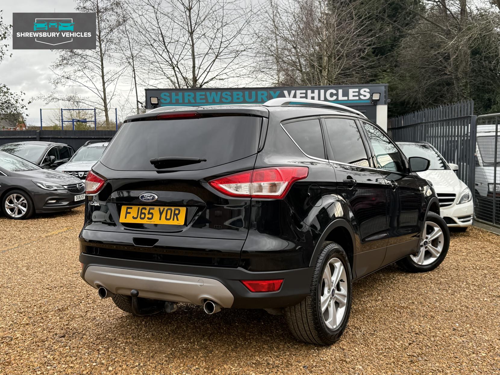 Ford Kuga 2.0 TDCi Zetec SUV 5dr Diesel Manual 2WD Euro 6 (s/s) (150 ps)