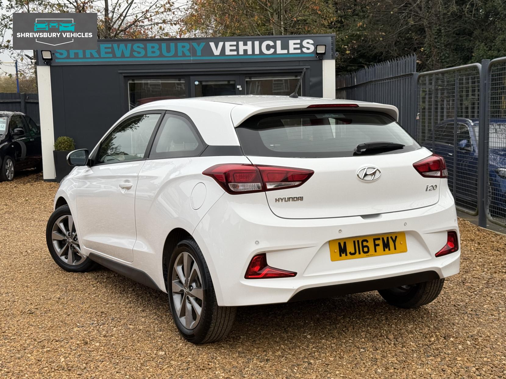 Hyundai i20 1.2 SE Coupe 3dr Petrol Manual Euro 6 (84 ps)