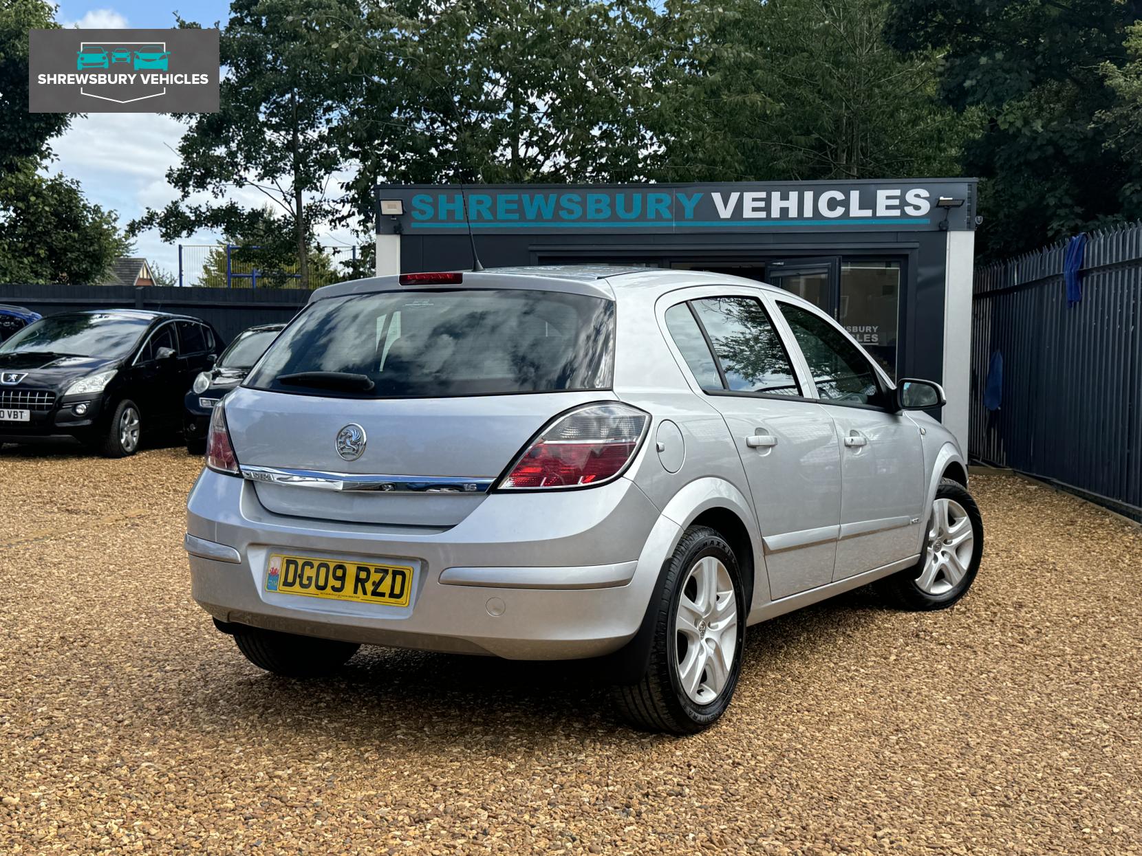 Vauxhall Astra 1.6i 16v Club Hatchback 5dr Petrol Manual (155 g/km, 113 bhp)