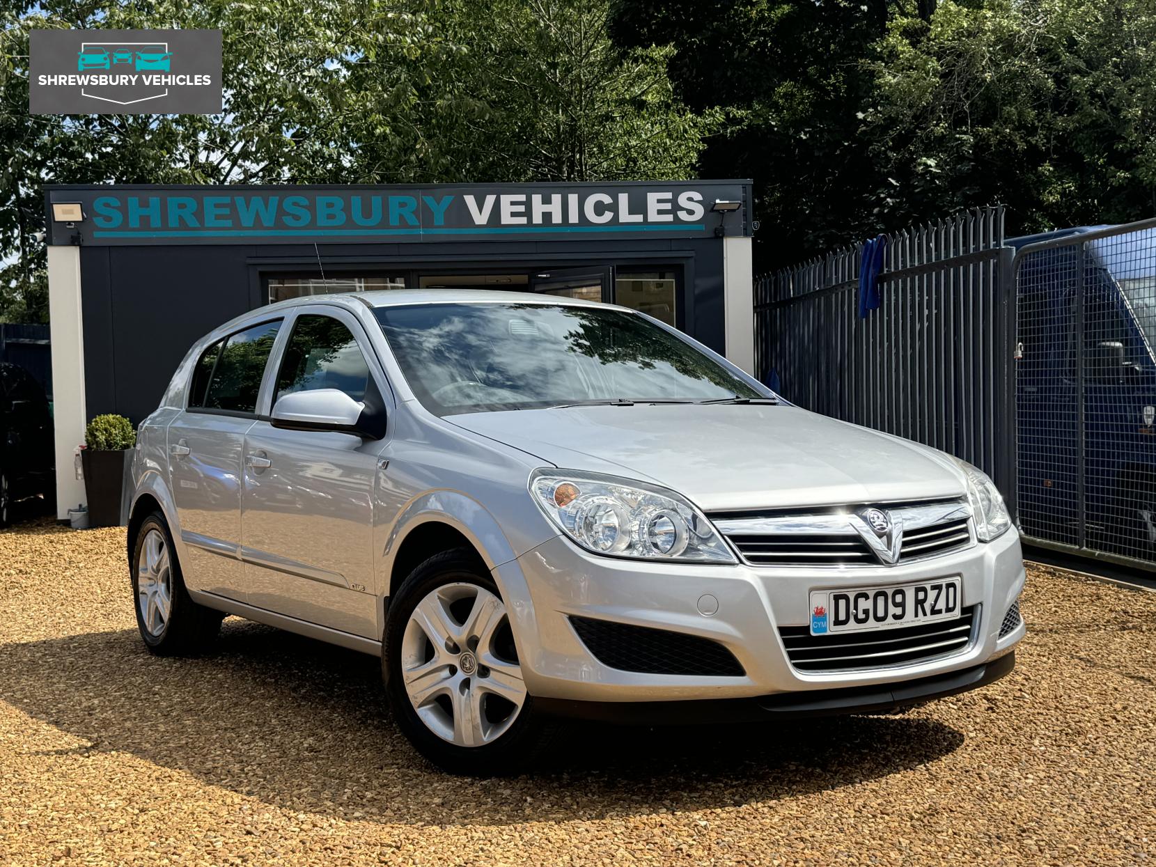 Vauxhall Astra 1.6i 16v Club Hatchback 5dr Petrol Manual (155 g/km, 113 bhp)