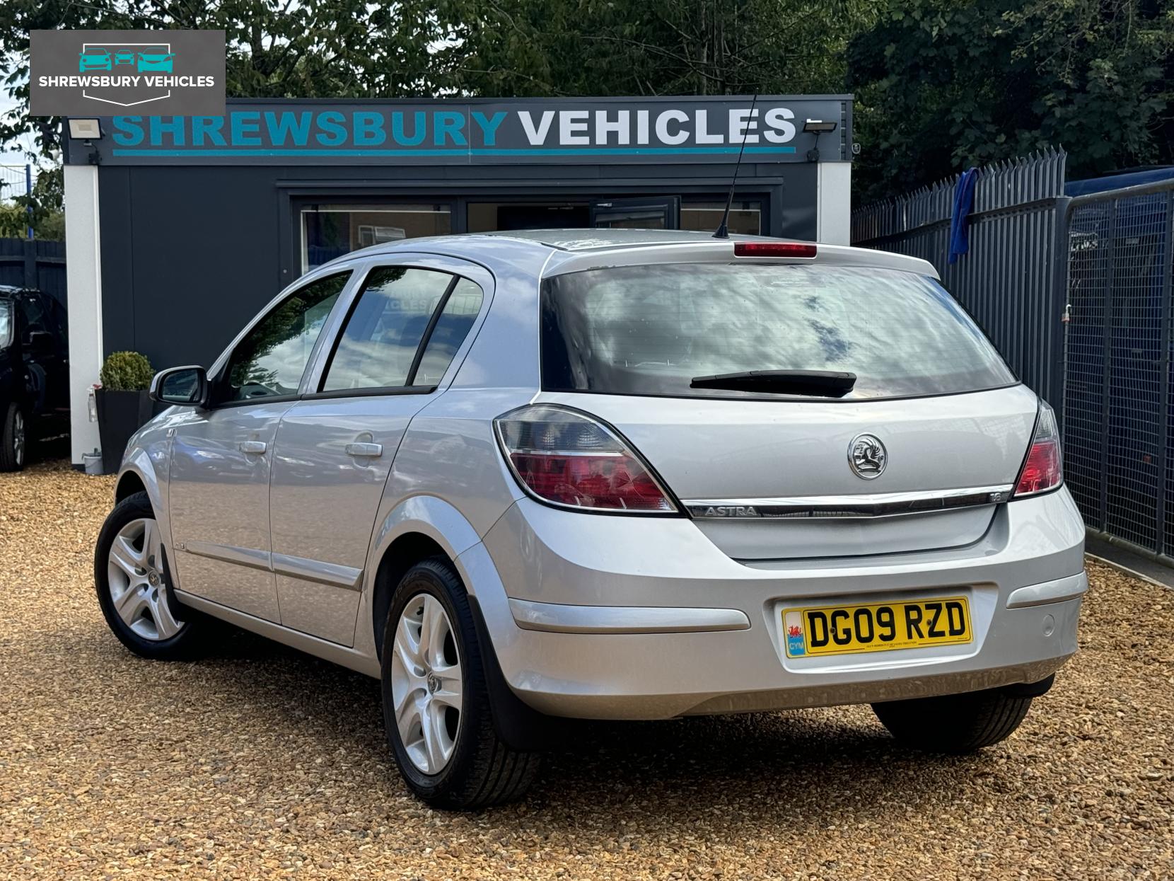 Vauxhall Astra 1.6i 16v Club Hatchback 5dr Petrol Manual (155 g/km, 113 bhp)