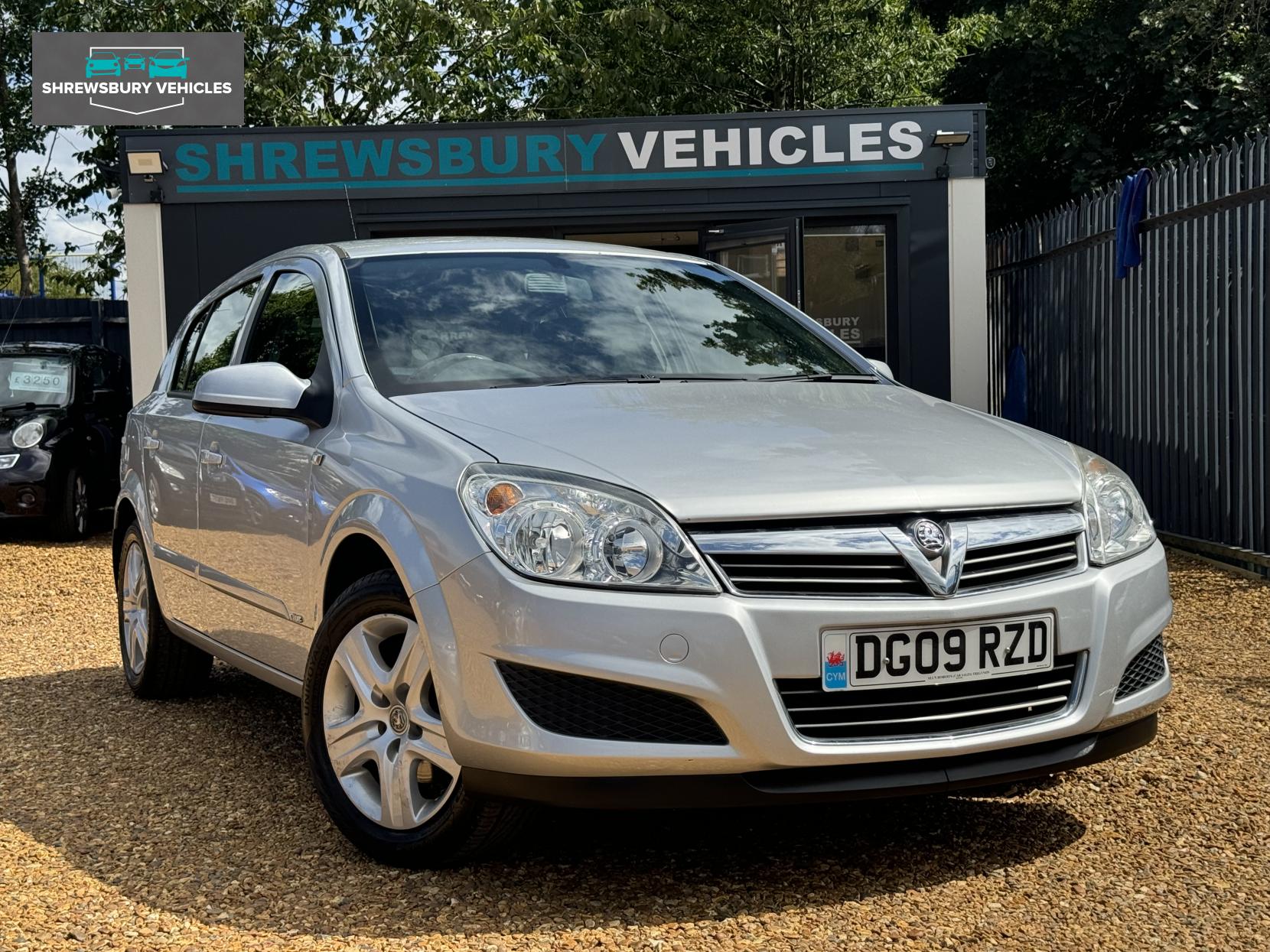 Vauxhall Astra 1.6i 16v Club Hatchback 5dr Petrol Manual (155 g/km, 113 bhp)