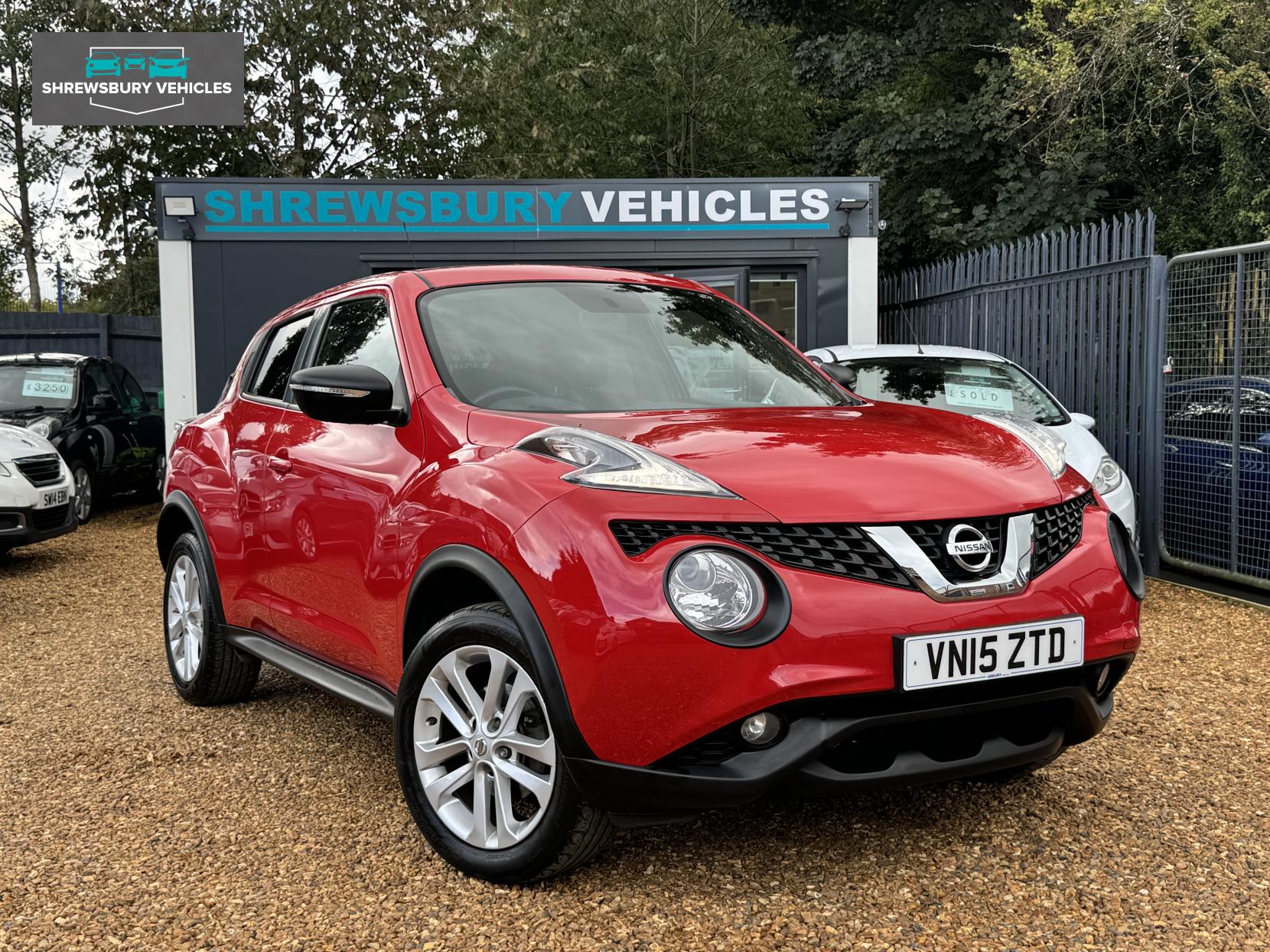 Nissan Juke 1.2 DIG-T Acenta Premium SUV 5dr Petrol Manual 6Spd Euro 5 (s/s) (115 ps)