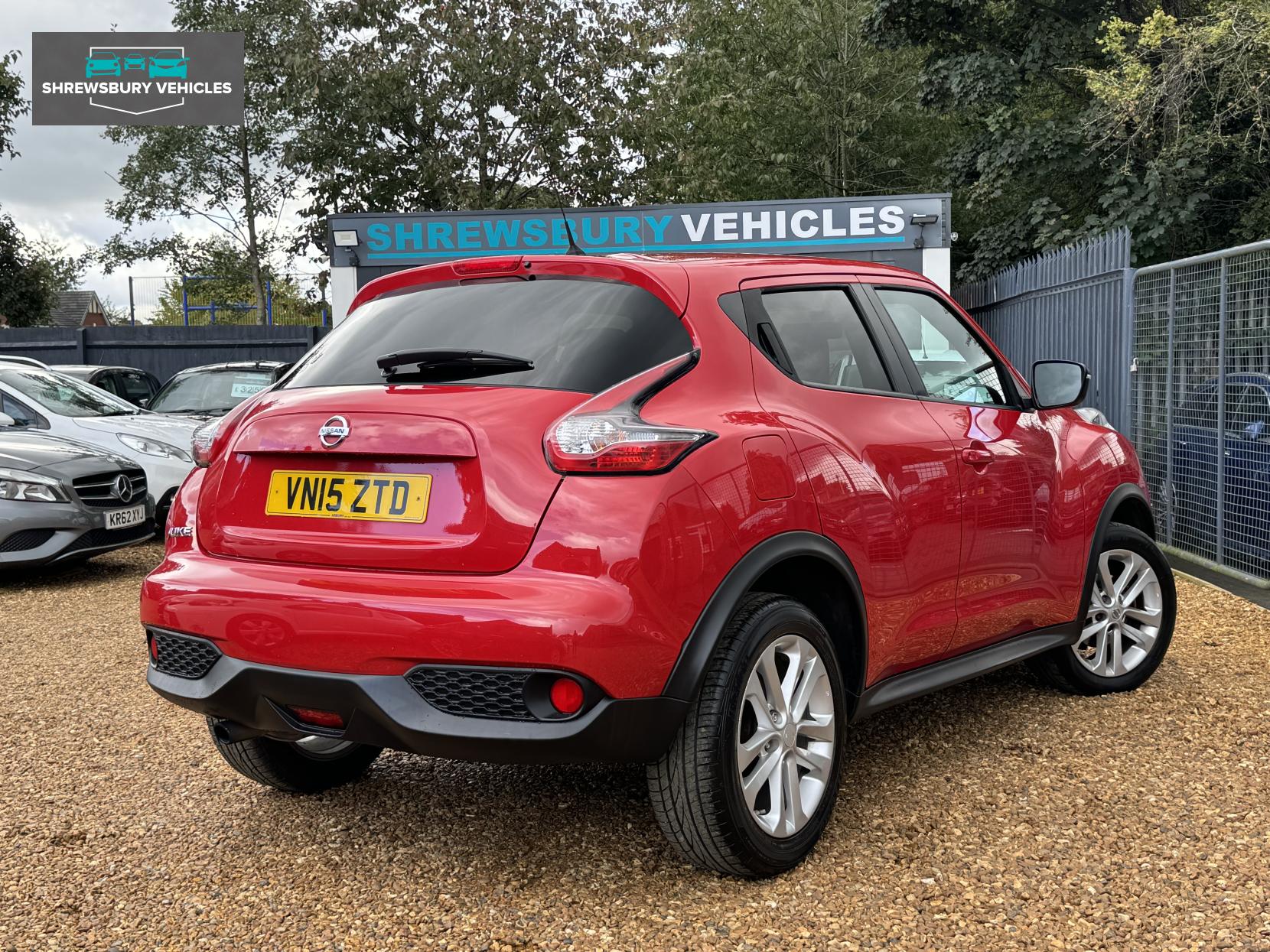 Nissan Juke 1.2 DIG-T Acenta Premium SUV 5dr Petrol Manual 6Spd Euro 5 (s/s) (115 ps)