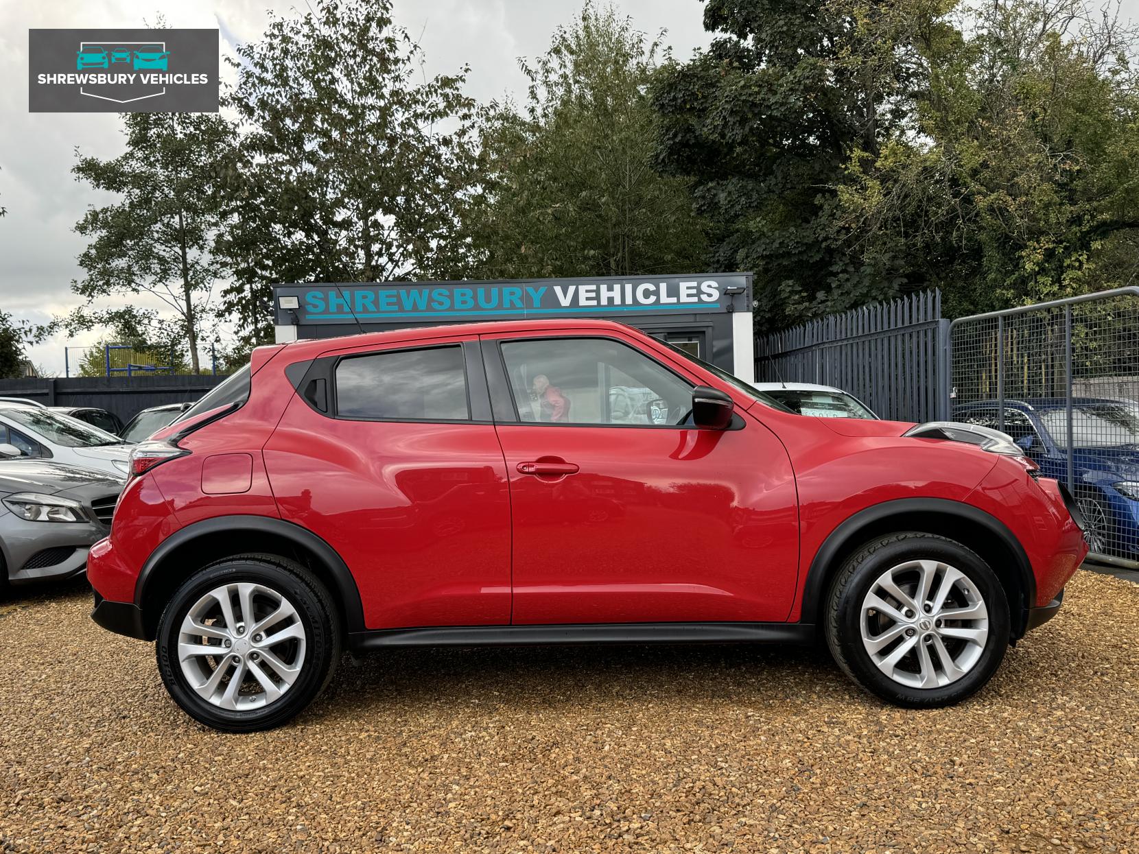 Nissan Juke 1.2 DIG-T Acenta Premium SUV 5dr Petrol Manual 6Spd Euro 5 (s/s) (115 ps)