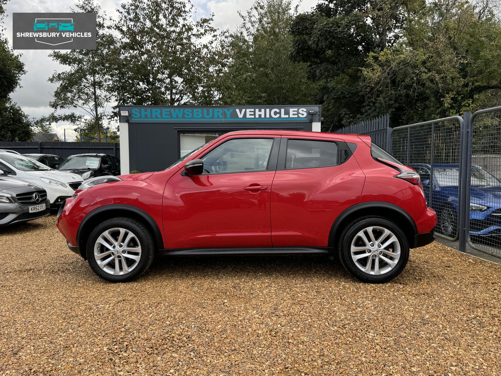 Nissan Juke 1.2 DIG-T Acenta Premium SUV 5dr Petrol Manual 6Spd Euro 5 (s/s) (115 ps)