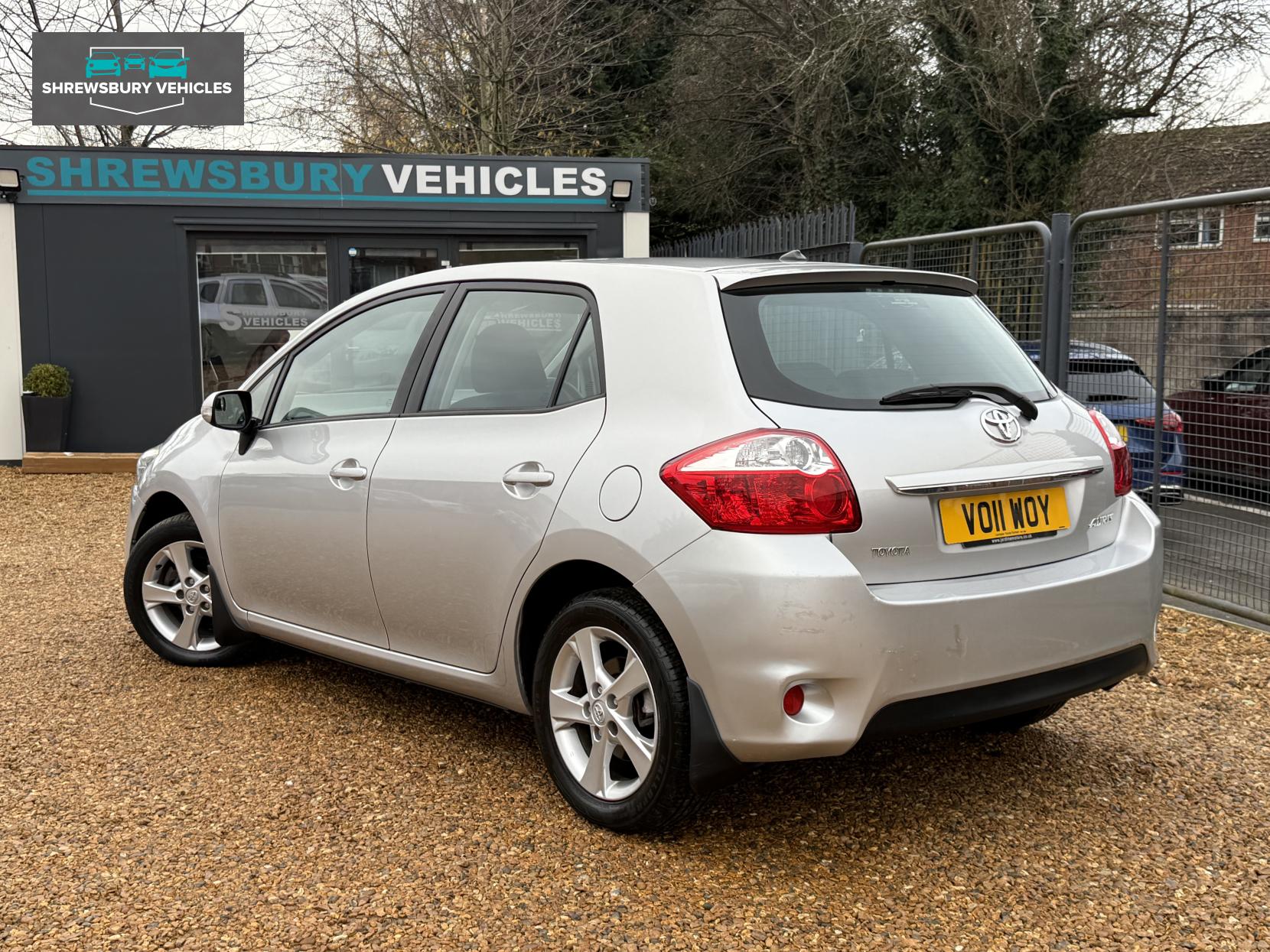 Toyota Auris 1.6 V-Matic TR Hatchback 5dr Petrol Manual Euro 5 (132 ps)