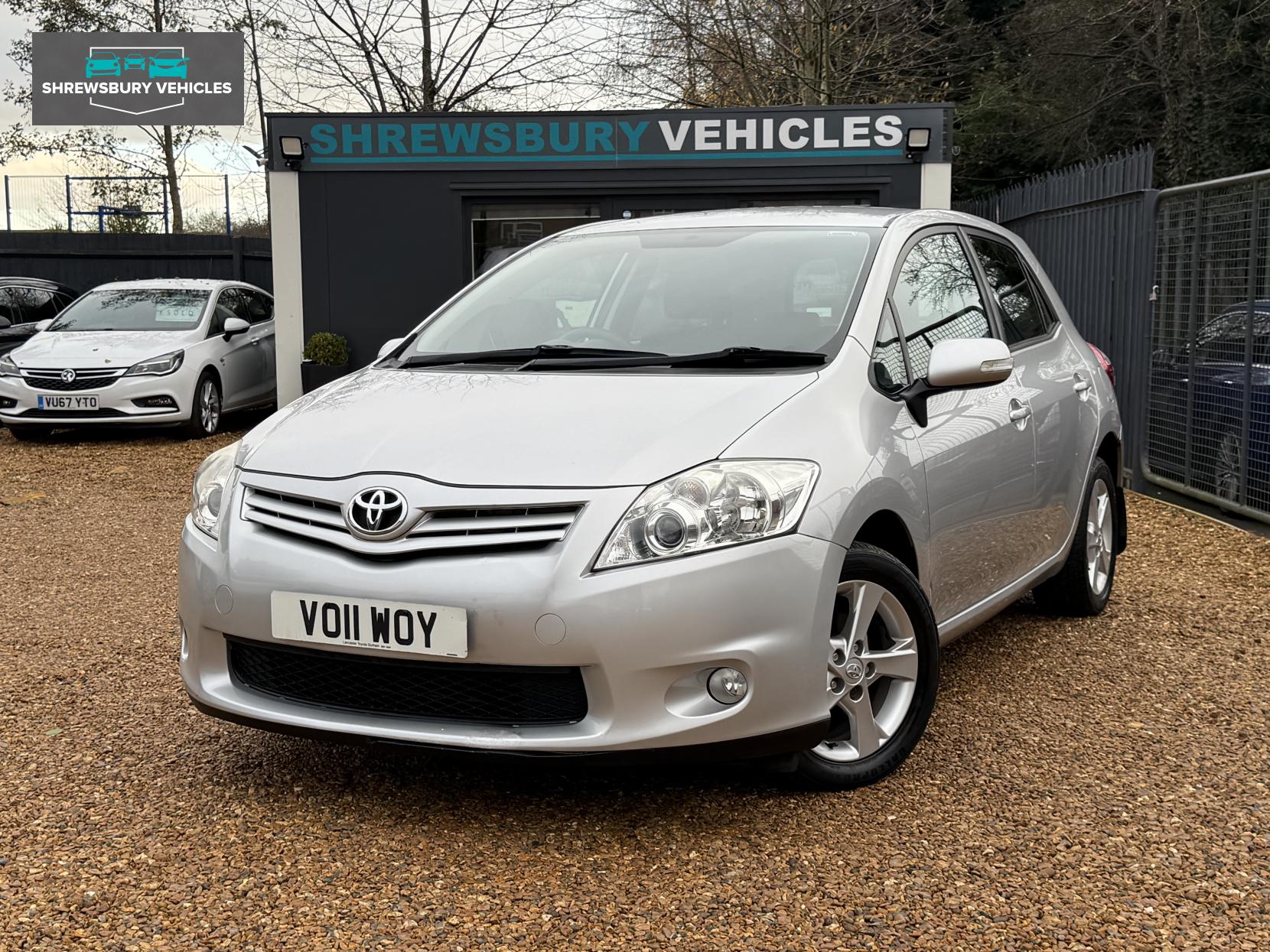 Toyota Auris 1.6 V-Matic TR Hatchback 5dr Petrol Manual Euro 5 (132 ps)