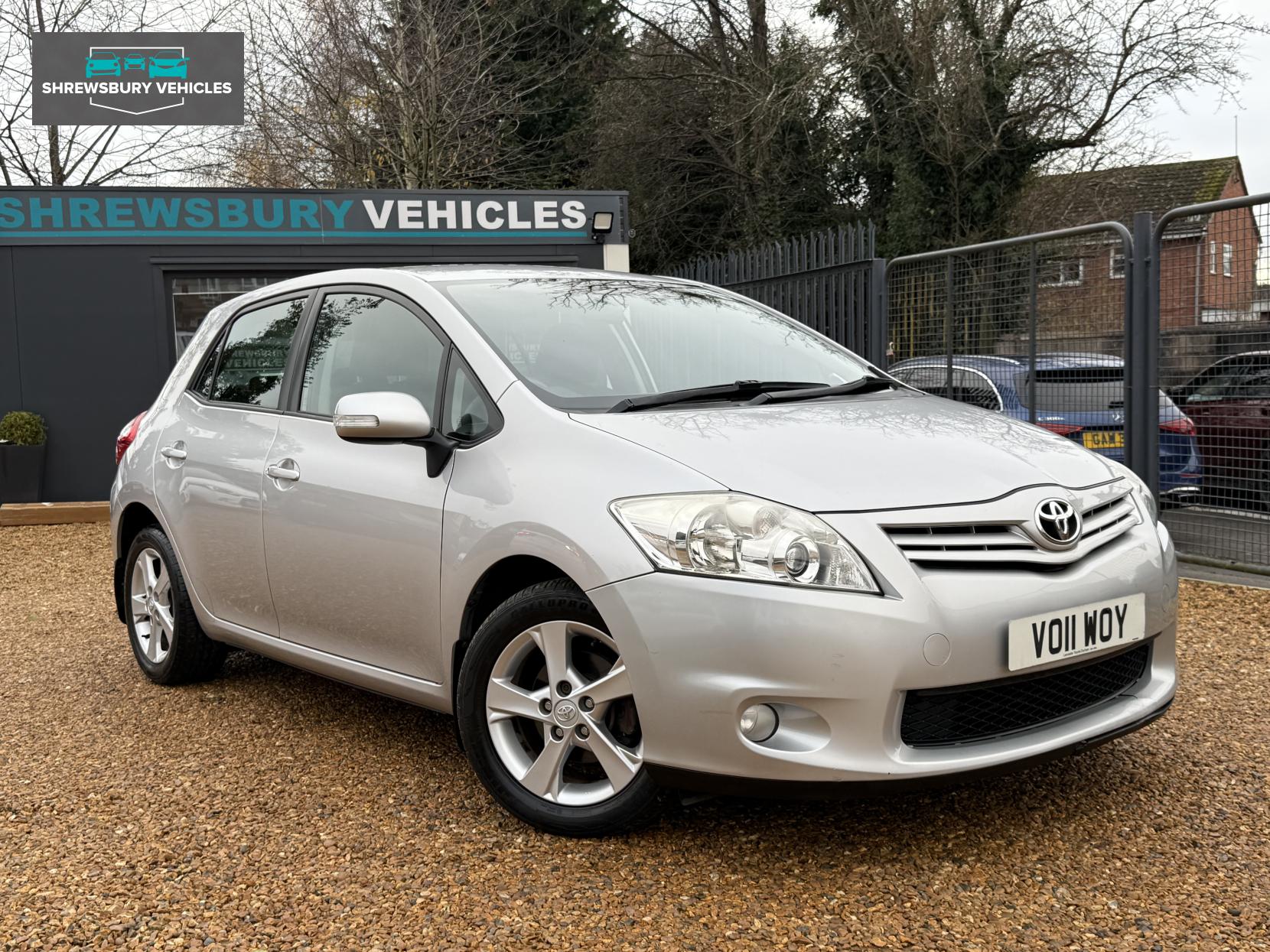 Toyota Auris 1.6 V-Matic TR Hatchback 5dr Petrol Manual Euro 5 (132 ps)