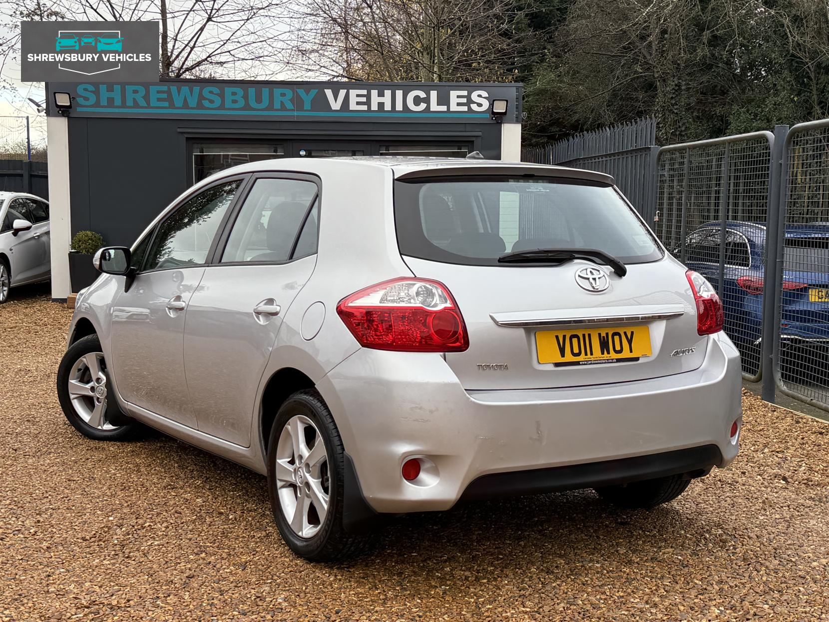 Toyota Auris 1.6 V-Matic TR Hatchback 5dr Petrol Manual Euro 5 (132 ps)