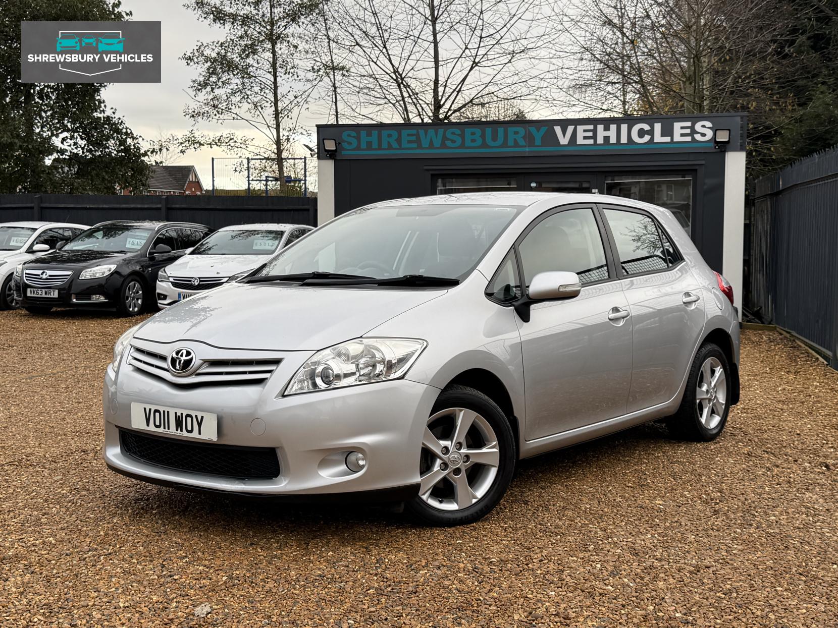 Toyota Auris 1.6 V-Matic TR Hatchback 5dr Petrol Manual Euro 5 (132 ps)