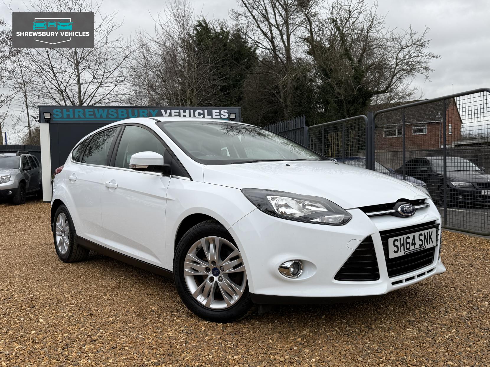 Ford Focus 1.6 TDCi Titanium Navigator Hatchback 5dr Diesel Manual Euro 5 (s/s) (115 ps)