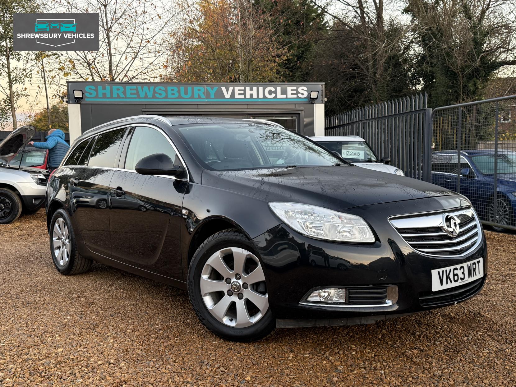 Vauxhall Insignia 2.0 CDTi SRi Nav Sports Tourer 5dr Diesel Manual Euro 5 (130 ps)