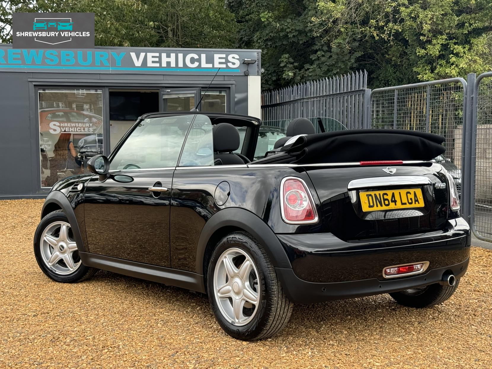 MINI Convertible 1.6 Cooper Convertible 2dr Petrol Manual Euro 6 (s/s) (122 ps)