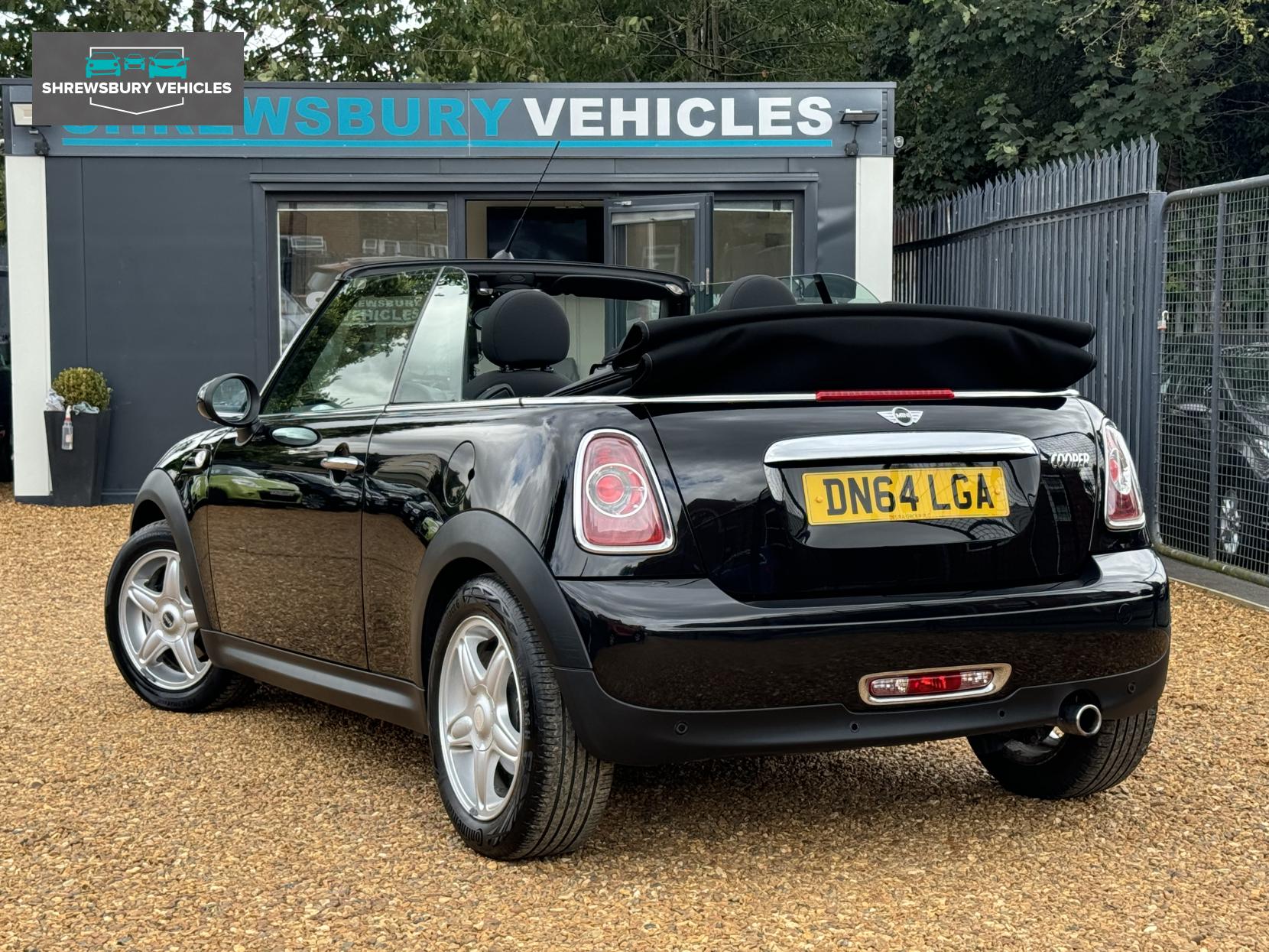 MINI Convertible 1.6 Cooper Convertible 2dr Petrol Manual Euro 6 (s/s) (122 ps)